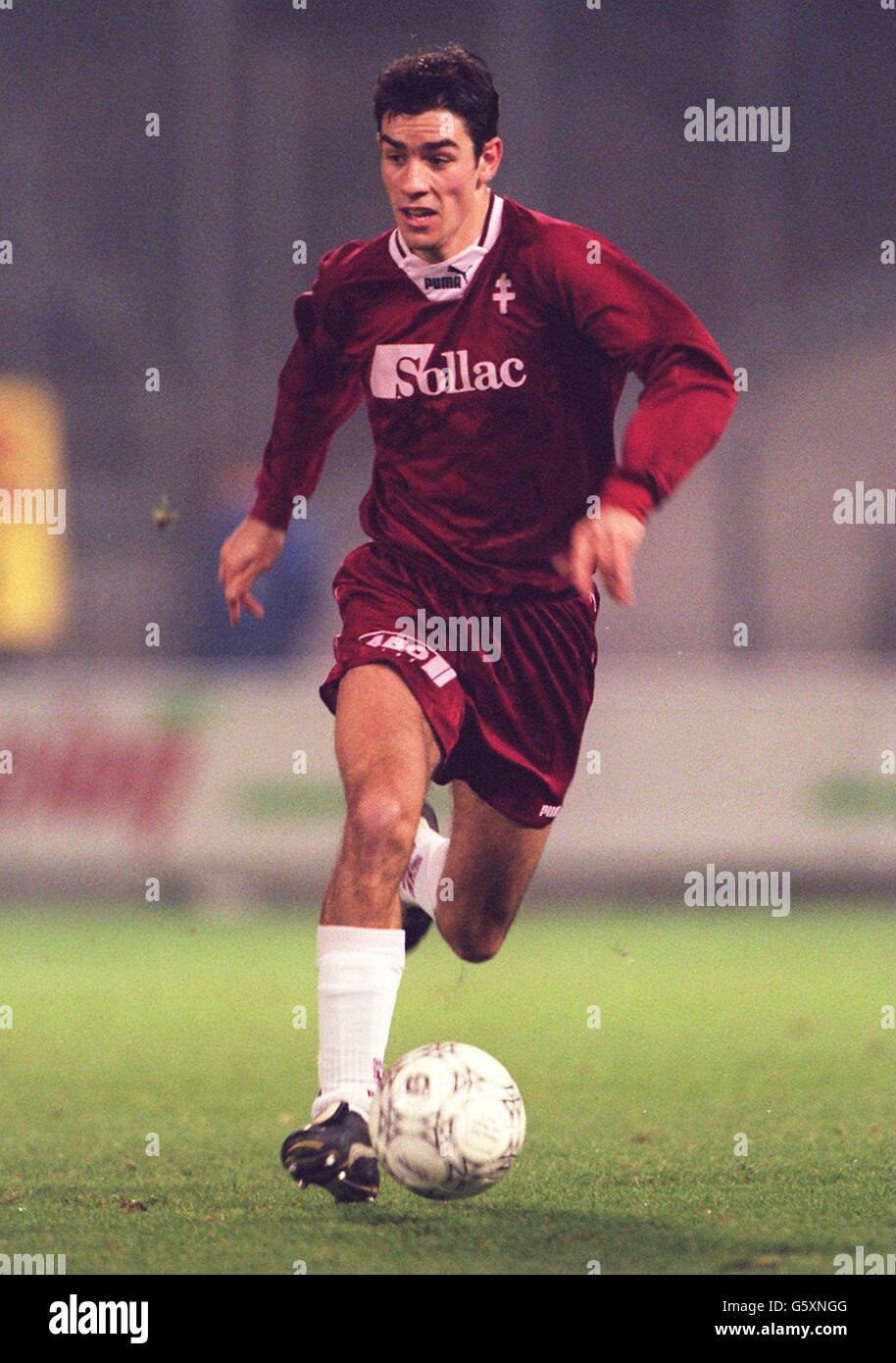 Calcio ... Obiettivo RC v Metz. Robert Pires - Metz Foto Stock