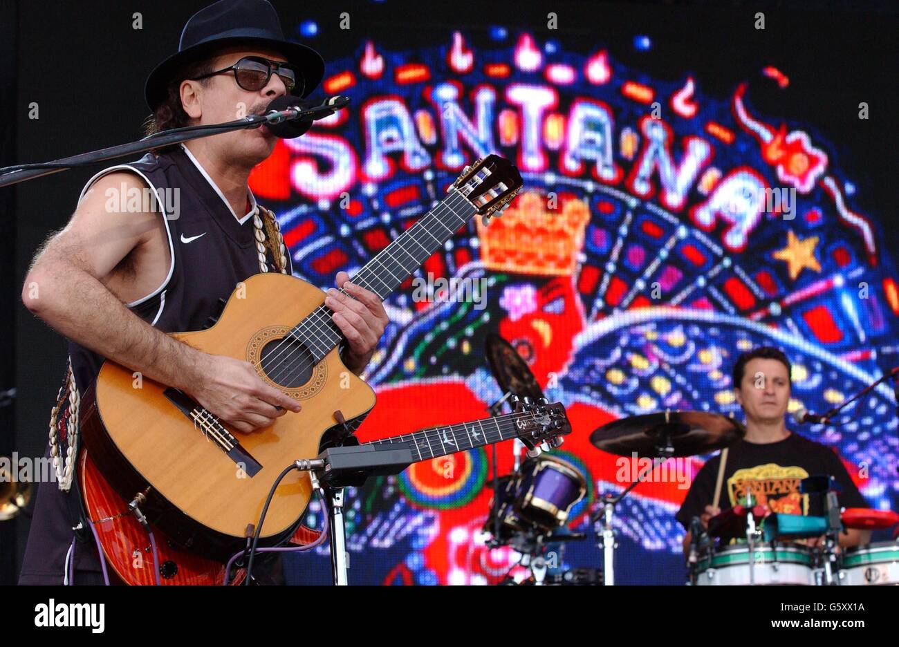 La leggenda della chitarra Carlos Santana si esibisce quest'anno durante la  sua unica data britannica al National Sports Centre di Crystal Palace. Il  nuovo album di Santana 'Shamen' uscirà più tardi quest'anno