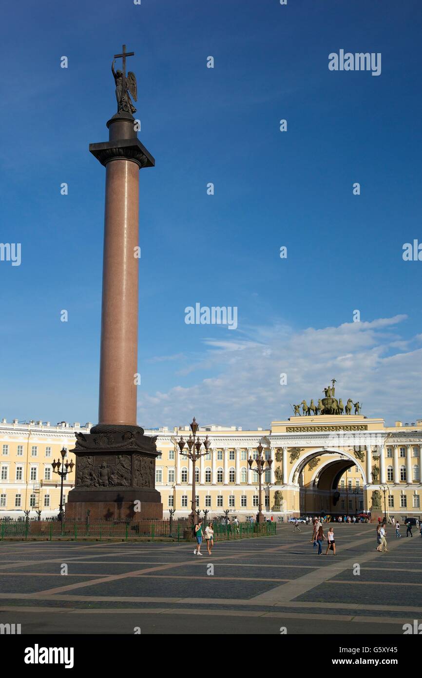 Alexander Colonna, General Staff Building e la Piazza del Palazzo, San Pietroburgo, Russia Foto Stock