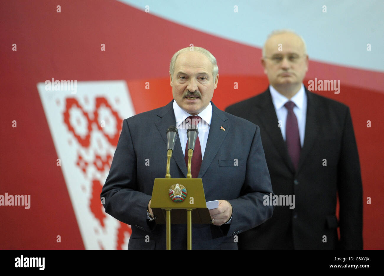 Il presidente della Bielorussia Alexander Lukashenko parla durante la cerimonia di apertura il giorno uno dei Campionati mondiali di ciclismo su pista dell'UCI all'Arena di Minsk, Minsk. Foto Stock