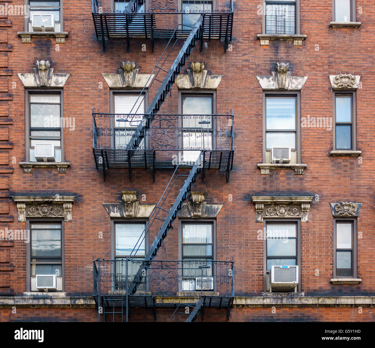 Edificio di mattoni facciata in New York City, Stati Uniti d'America Foto Stock