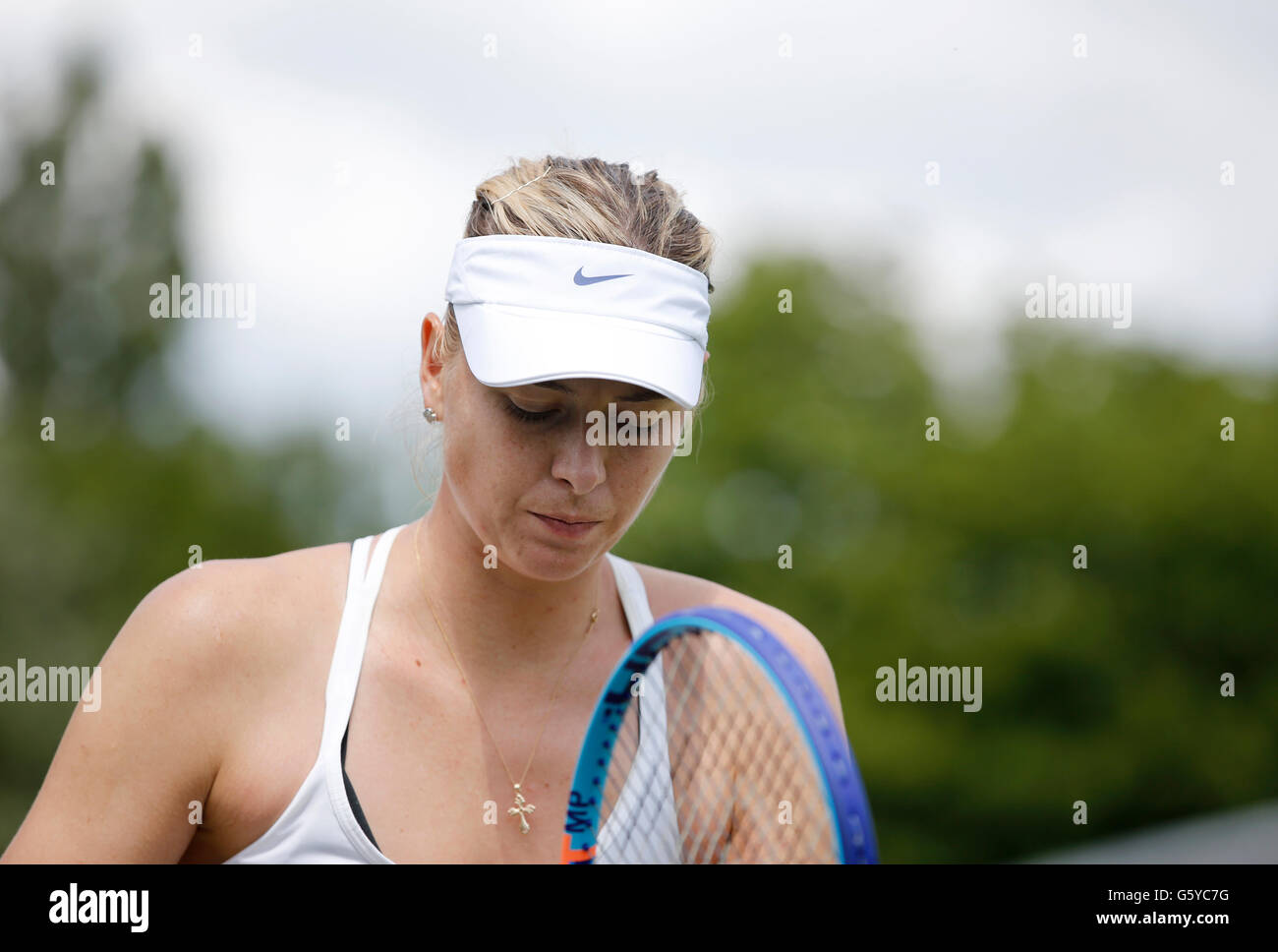 Maria Sharapova, un russo professional tennis giocatore giocare in un club privato a Londra Foto Stock