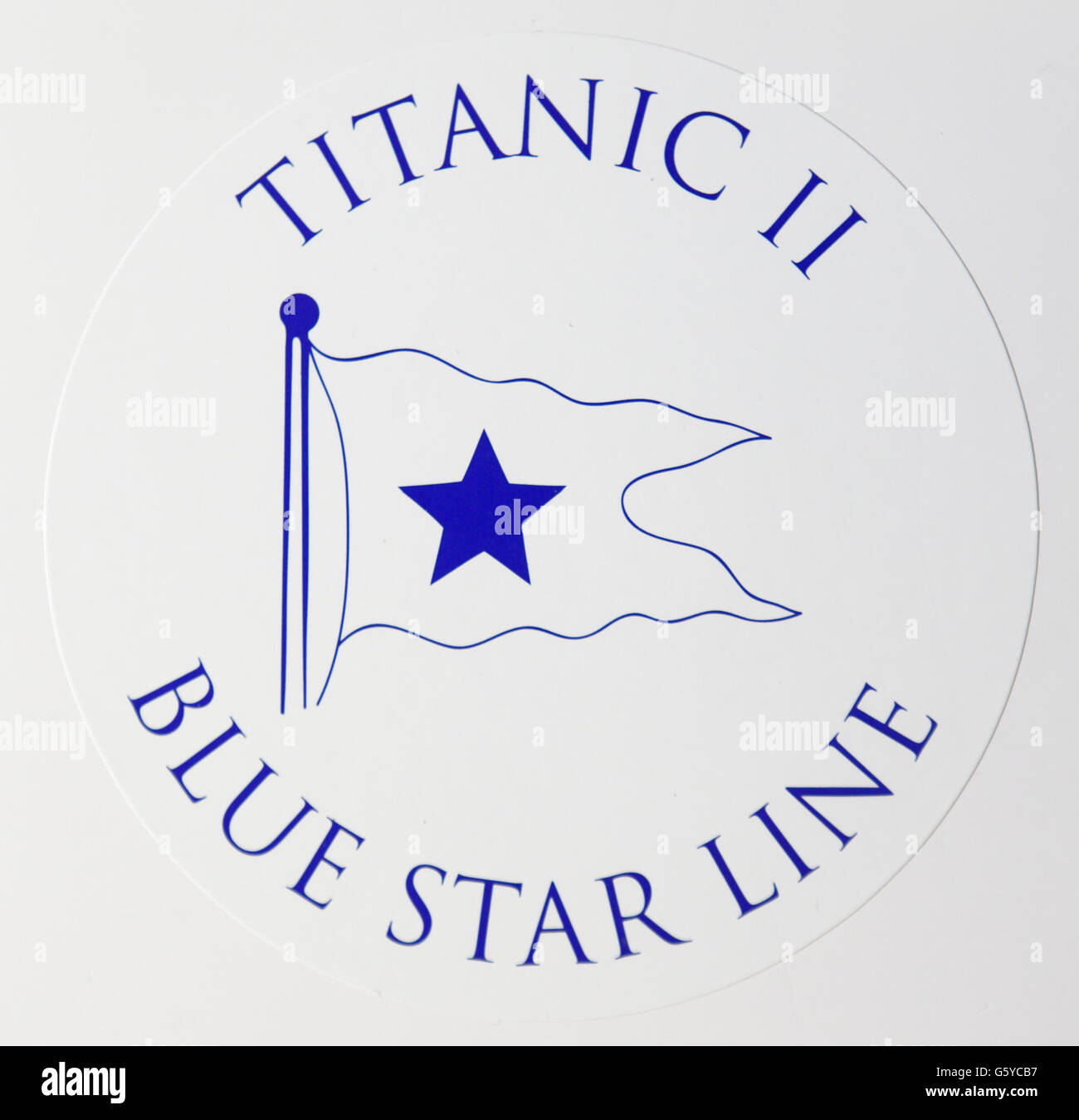 Il logo della Blue Star Line che prevede di lanciare Titanic II entro il 2016, mentre gli ospiti assistono ad una colazione presso la South Western House, Southampton, Hampshire, per ascoltare i piani per Titanic II, la replica del liner infatiato che affondò nel 1912. Foto Stock