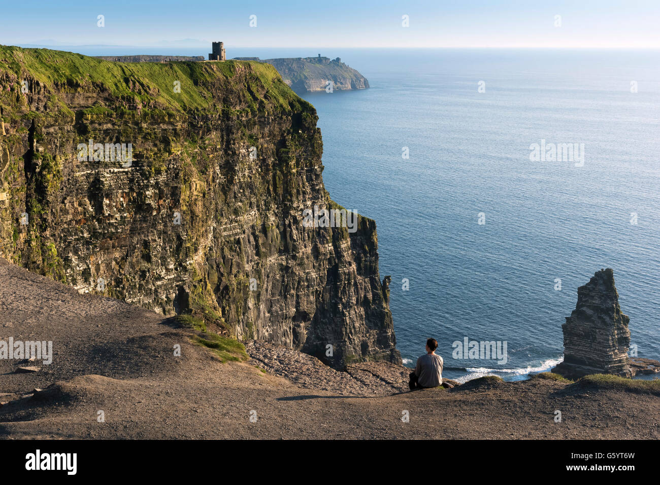 Scogliere di Moher Clare Irlanda Wild modo atlantico Foto Stock