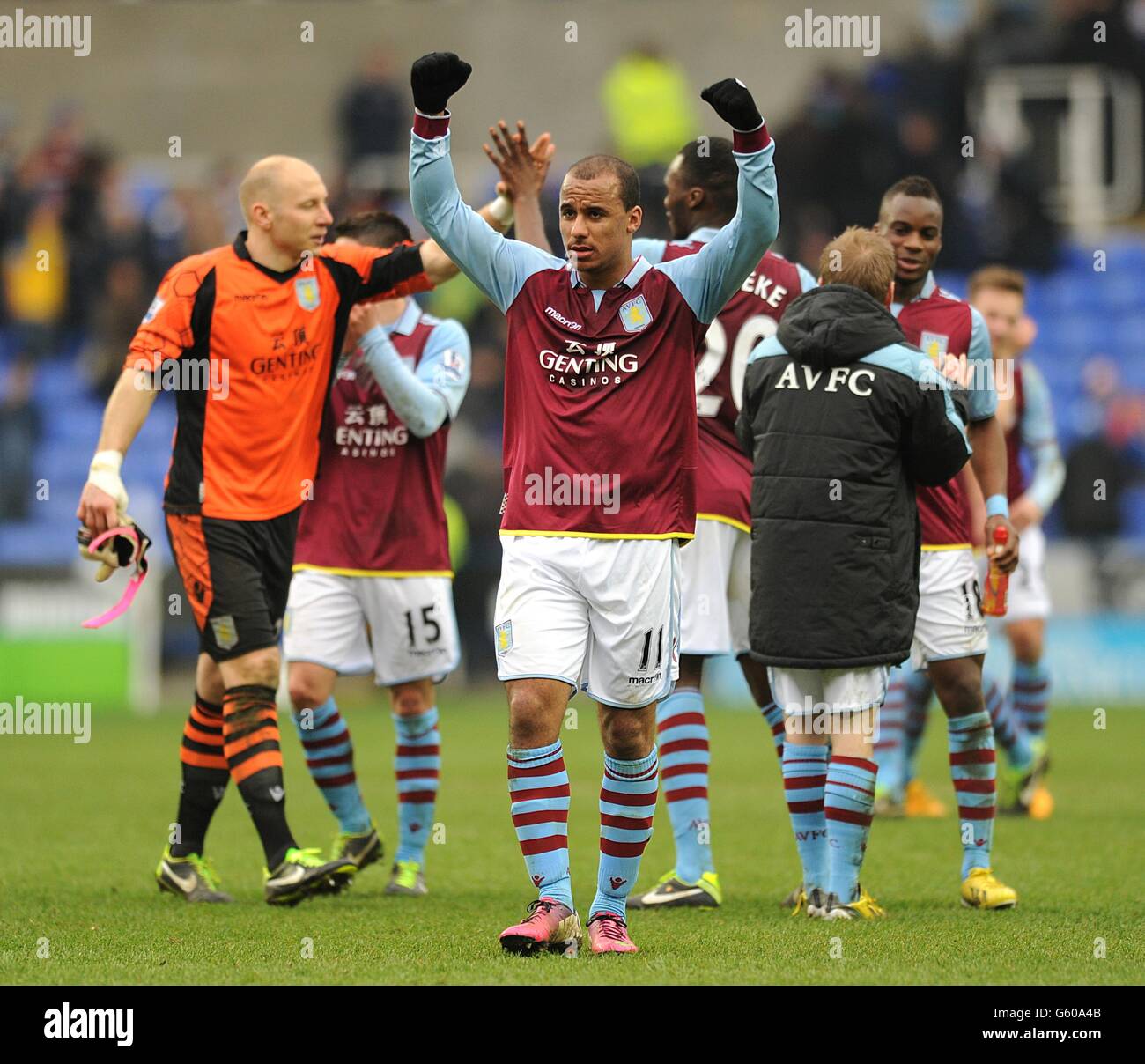 Calcio - Barclays Premier League - Reading v Aston Villa - Stadio Madjeski. Gabriel Agbonlahor di Aston Villa celebra la vittoria dopo il fischio finale Foto Stock