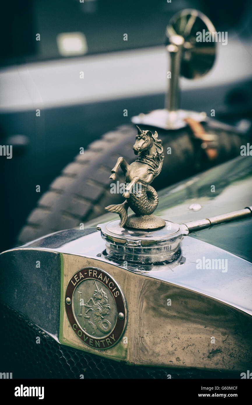 1932 Lea Francesco auto d'epoca, unicorn ornamento del cofano. Vintage filtro applicato Foto Stock
