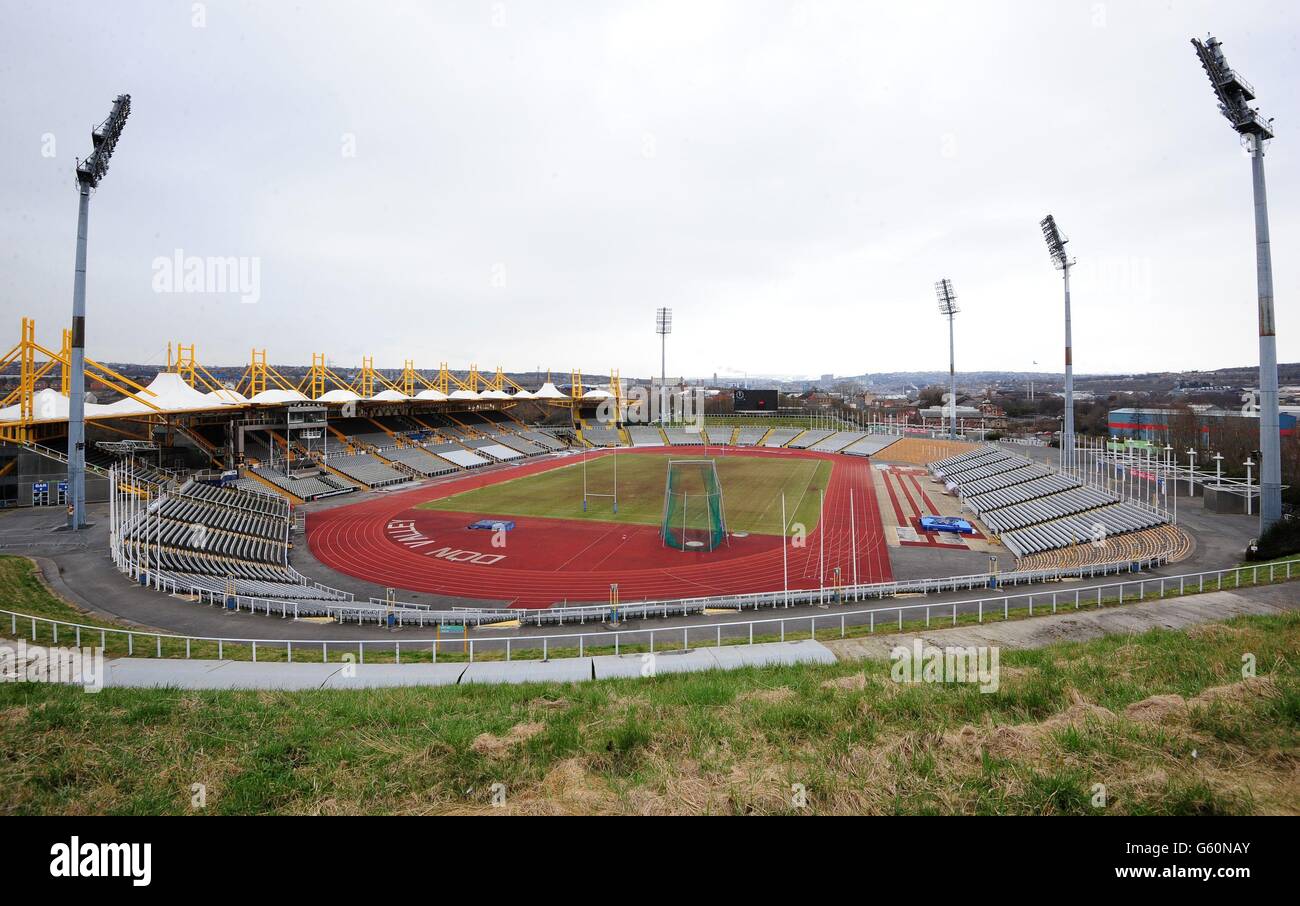 Una vista del Don Valley Stadium, a Sheffield, come ex ministro dello sport e deputato del lavoro di Sheffield Richard Caborn, ha annunciato proposte per sostituire lo stadio, durante una conferenza stampa tenutasi presso l'Istituto inglese dello sport di Sheffield. Foto Stock