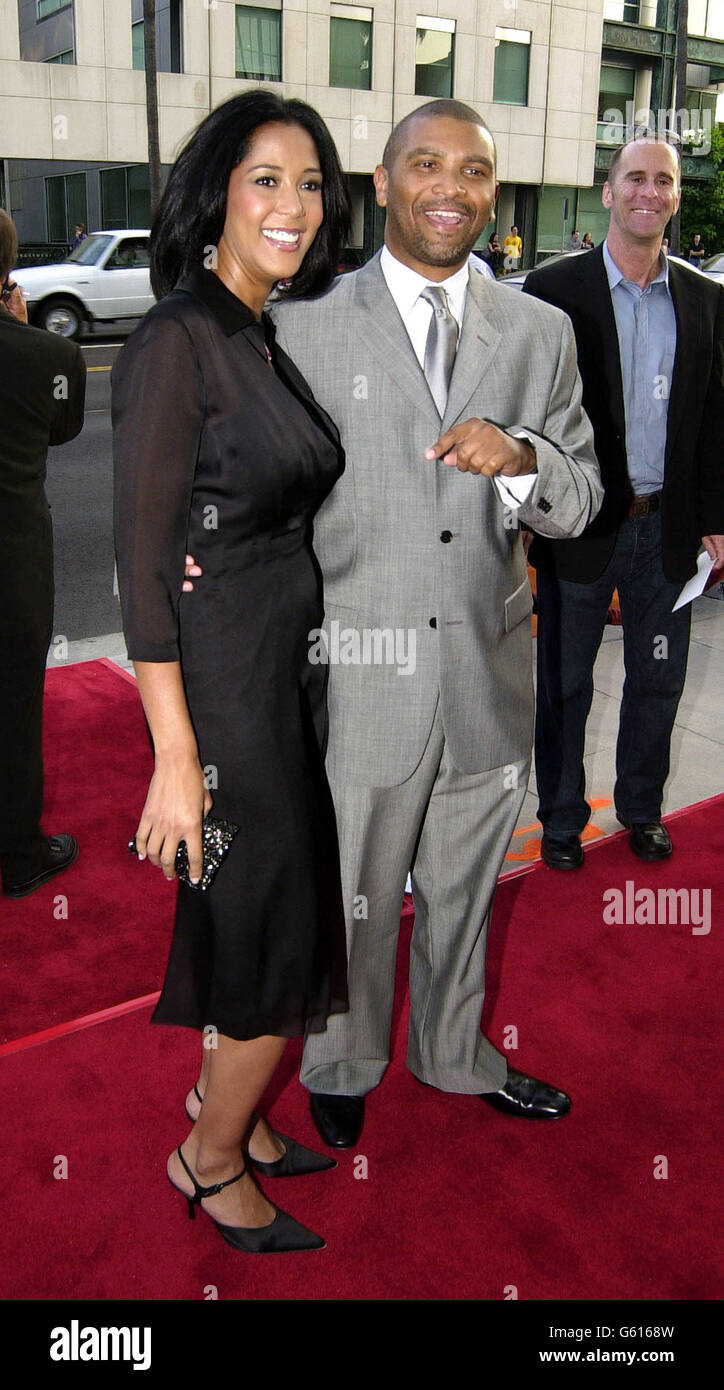 Il regista Reginald Hudlin e il partner Chrissette arrivano al teatro Samuel Goldwyn di Beverly Hills, California, USA per la prima volta di servire Sara. Foto Stock