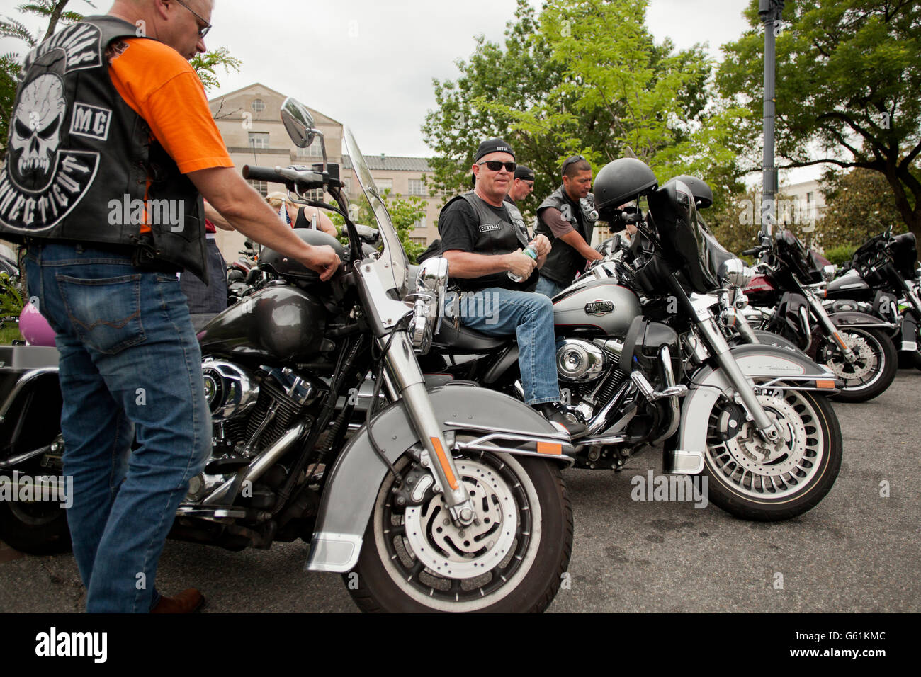 Washington DC, Stati Uniti d'America, 29 Maggio 2016: Memorial Day Rolling Thunder Riders prendendo una pausa Foto Stock