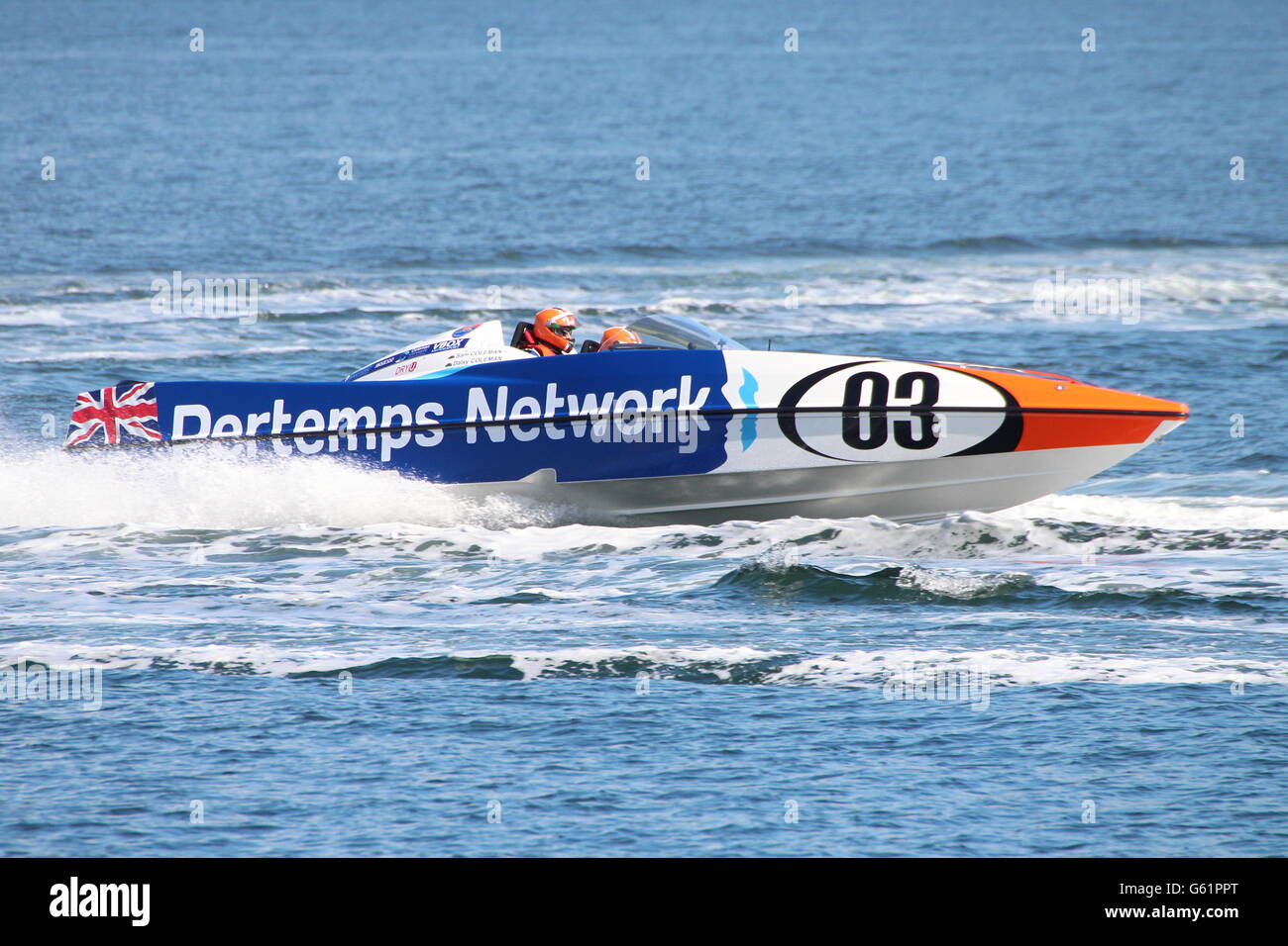 La rete Pertemps Team durante la cerimonia inaugurale Scottish Grand Prix del mare, tenutasi a Greenock sul Firth of Clyde. Foto Stock