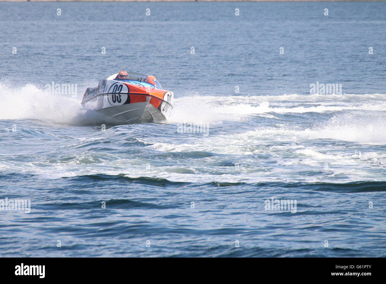 La rete Pertemps Team durante la cerimonia inaugurale Scottish Grand Prix del mare, tenutasi a Greenock sul Firth of Clyde. Foto Stock