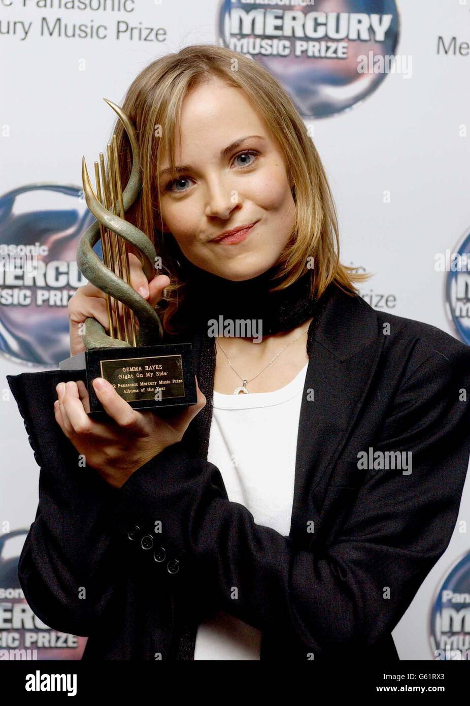 La cantante Gemma Hayes ha ricevuto un premio di nomina durante il Panasonic Mercury Music Prize 2002, che si svolge presso la le Meridien Grosvenor House di Londra. Foto Stock