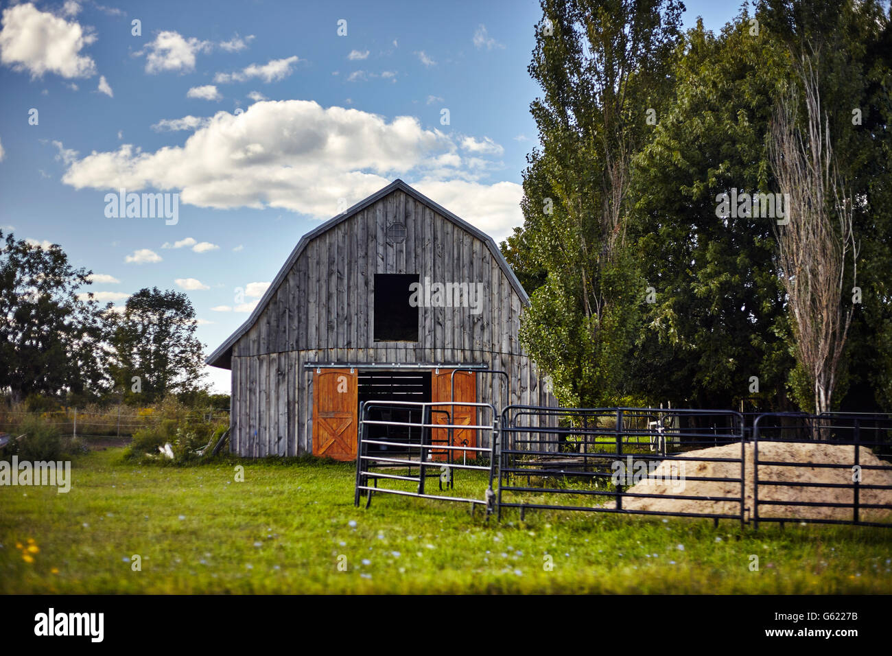 Fienile in una fattoria. Foto Stock