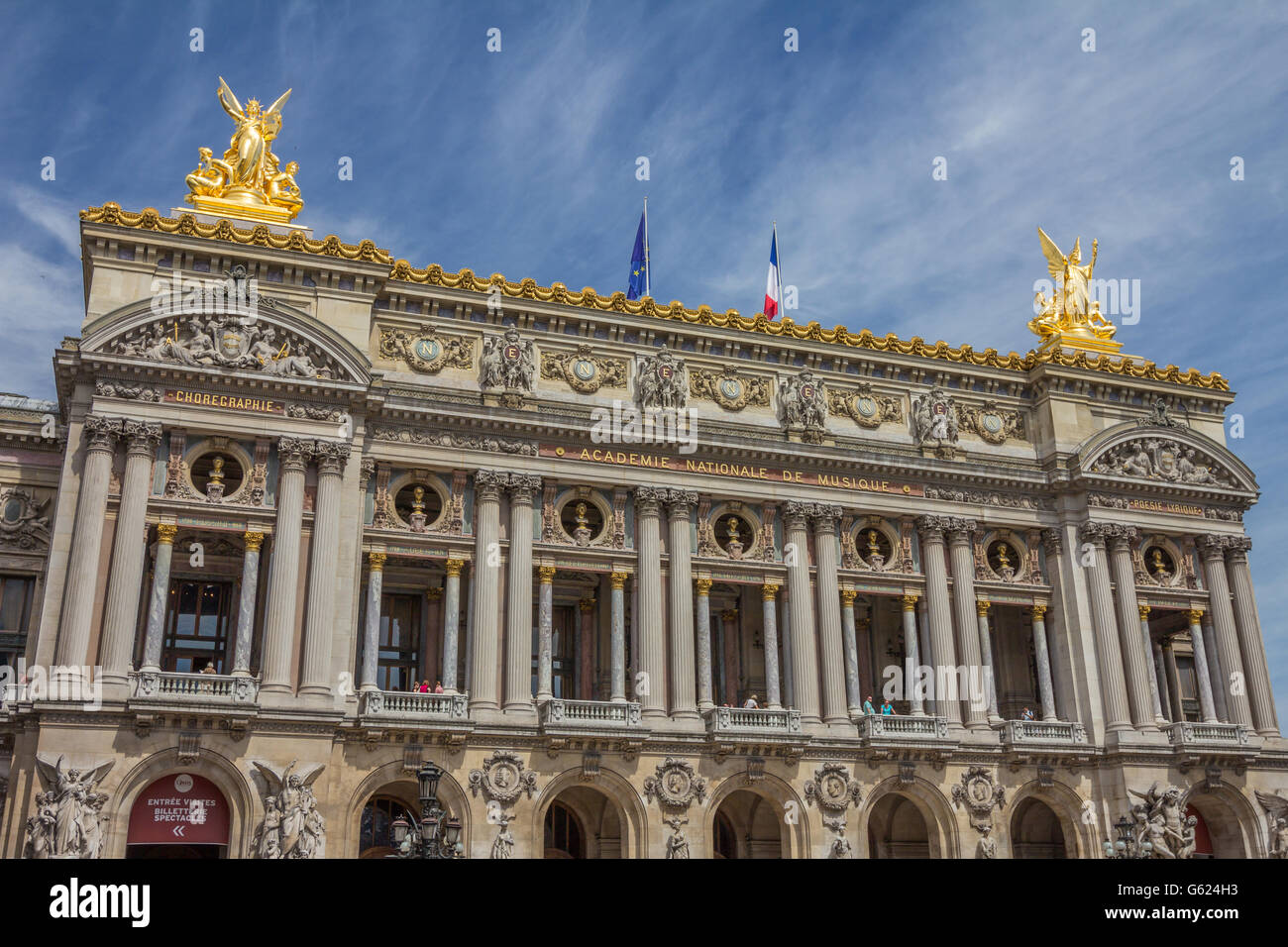 La facciata della Paris Opera Foto Stock