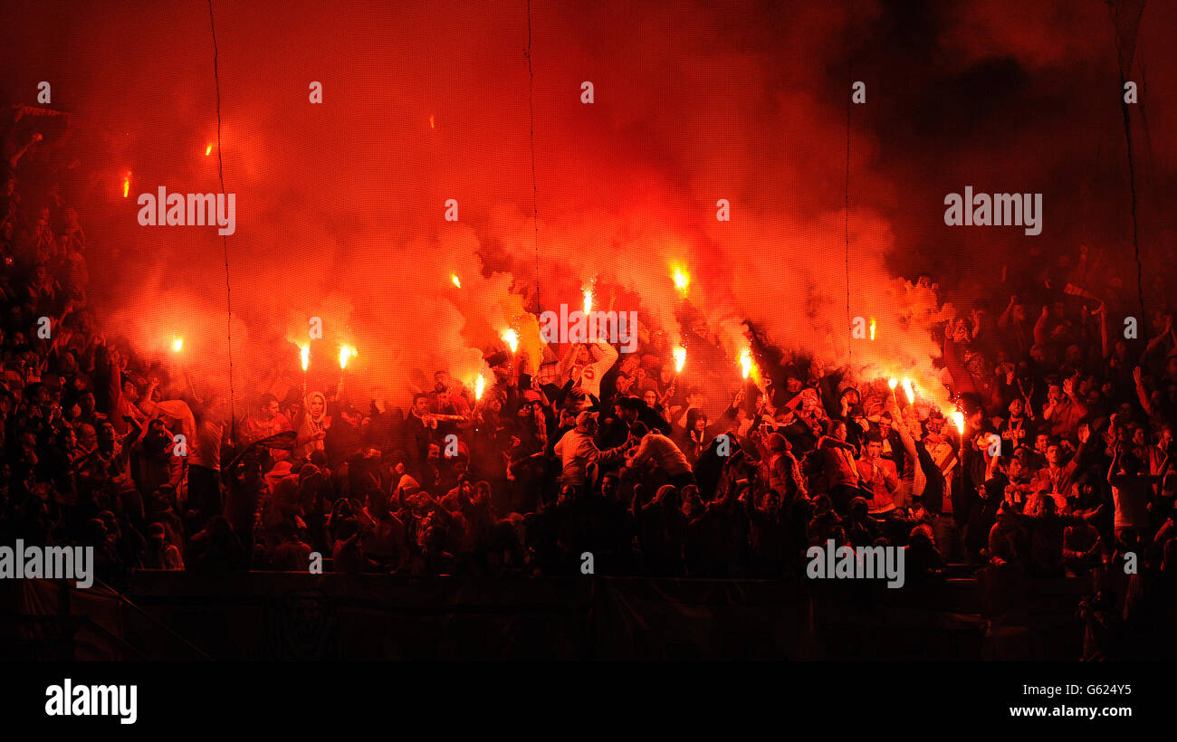 Soccer - UEFA Champions League - Quarti di Finale - Prima tappa - Real Madrid v Galatasaray - Santiago Bernabeu Foto Stock
