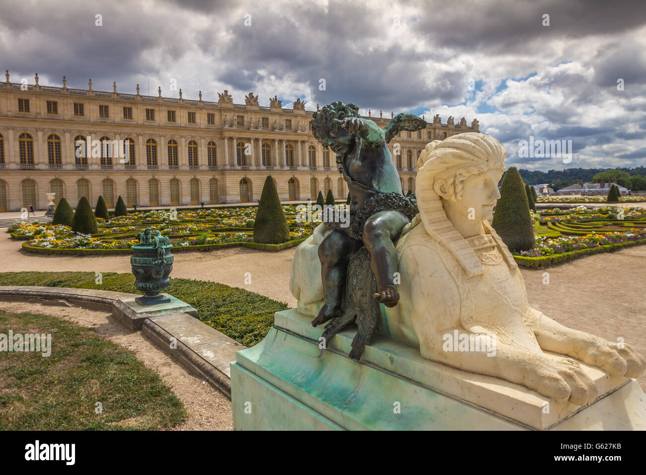 Giardino nel Palazzo di Versailles vicino a Parigi Foto Stock