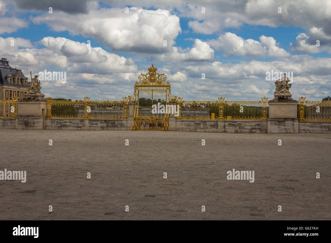 Porta del Palazzo di Versailles a Parigi Foto Stock