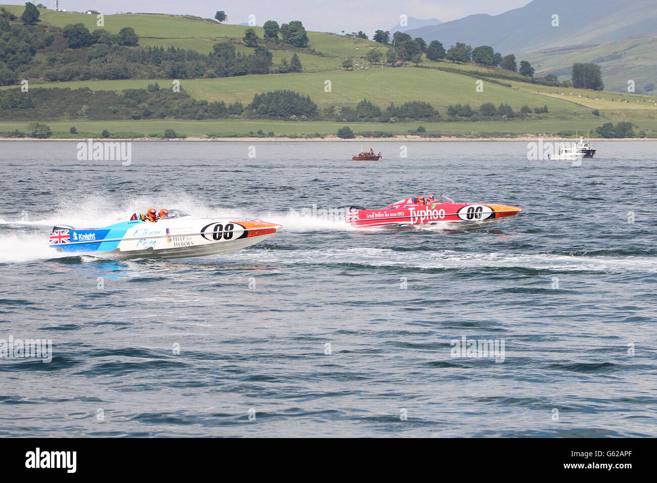 Il Marine e Racing Team durante la cerimonia inaugurale Scottish Grand Prix del mare, tenutasi a Greenock sul Firth of Clyde. Foto Stock