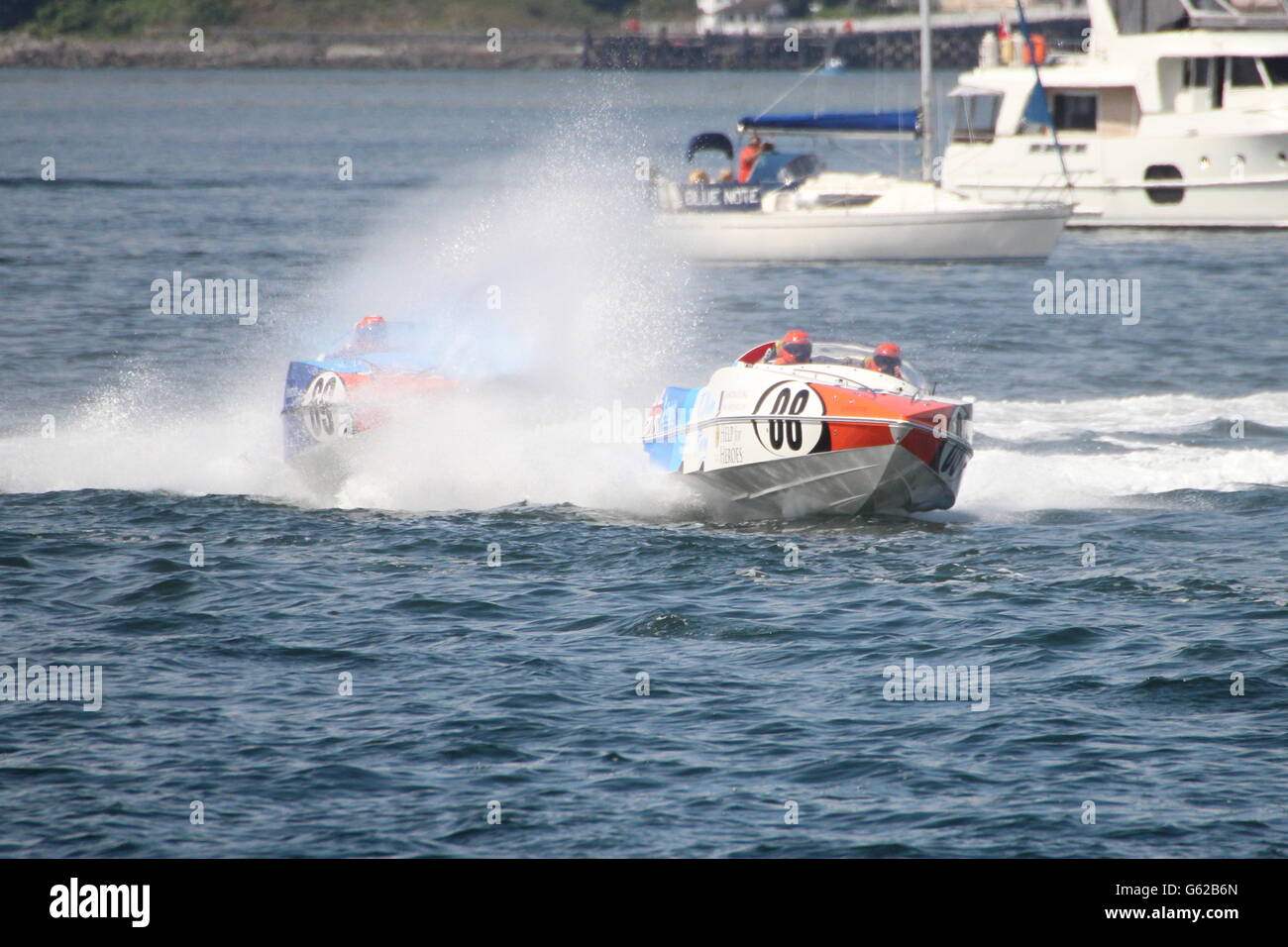 Il Marine e Racing Team durante la cerimonia inaugurale Scottish Grand Prix del mare, tenutasi a Greenock sul Firth of Clyde. Foto Stock