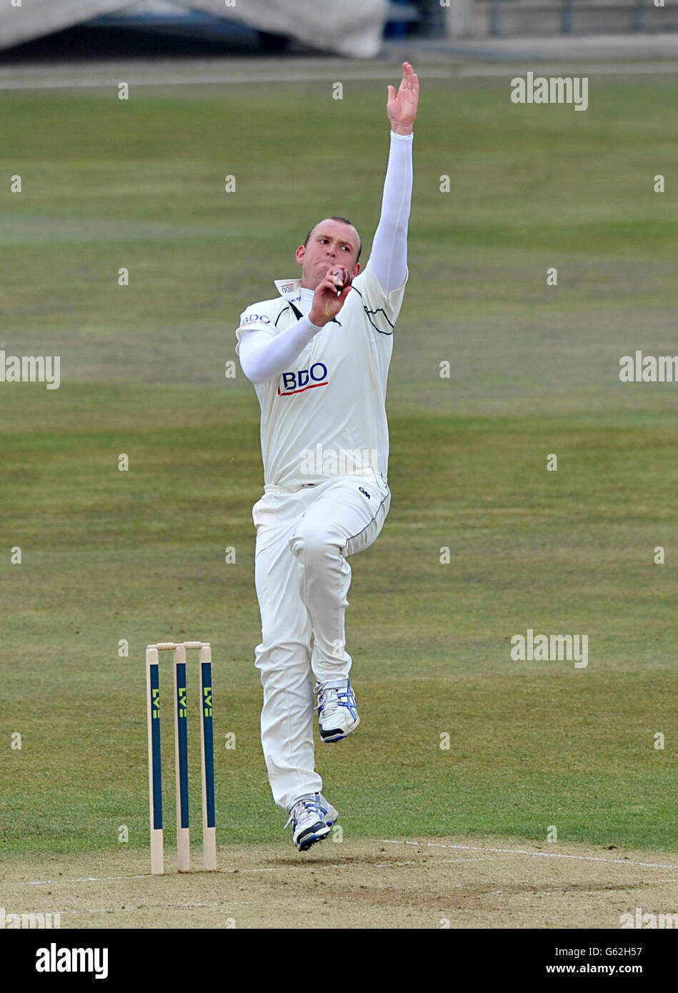 Il Luke Fletcher di Nottinghamshire, nel corso della partita LV=County Championship Division One a Trent Bridge, Nottingham. Foto Stock