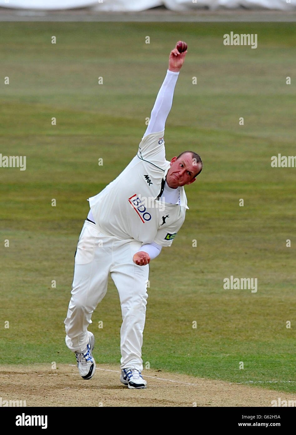 Il Luke Fletcher di Nottinghamshire, nel corso della partita LV=County Championship Division One a Trent Bridge, Nottingham. Foto Stock