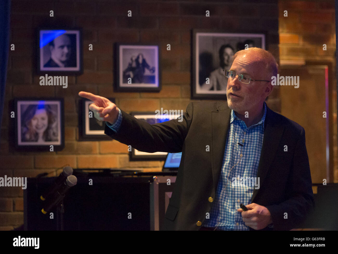Kevin Sheehan, CEO della Norwegian Cruise Line durante una conferenza stampa a bordo della nuova nave della Norwegian Cruise Line, la Norwegian Breakaway da 146,600 tonnellate. Foto Stock