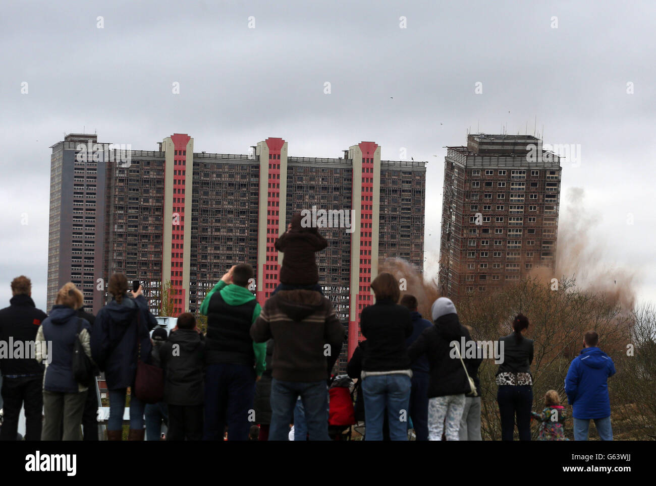 Rosso su strada demolizione Foto Stock