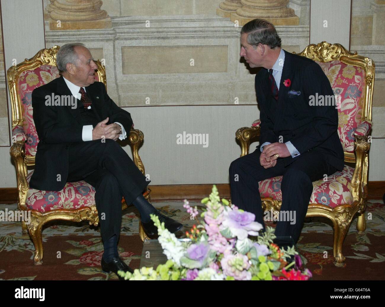 Il Principe di Galles ha incontrato a Roma il Presidente italiano Carlo Azeglio Ciampi, l'ultimo giorno della sua settimana di visita in Italia. Foto Stock