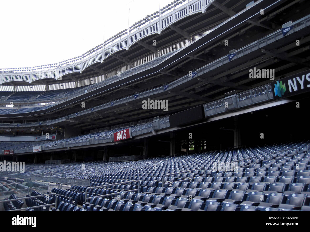 Una vista generale dei posti a sedere allo Yankee Stadium di New York, USA. PREMERE ASSOCIAZIONE foto. Data immagine: Lunedì 20 maggio 2013. Il credito fotografico dovrebbe essere: Andy Hampson/PA Wire. Foto Stock