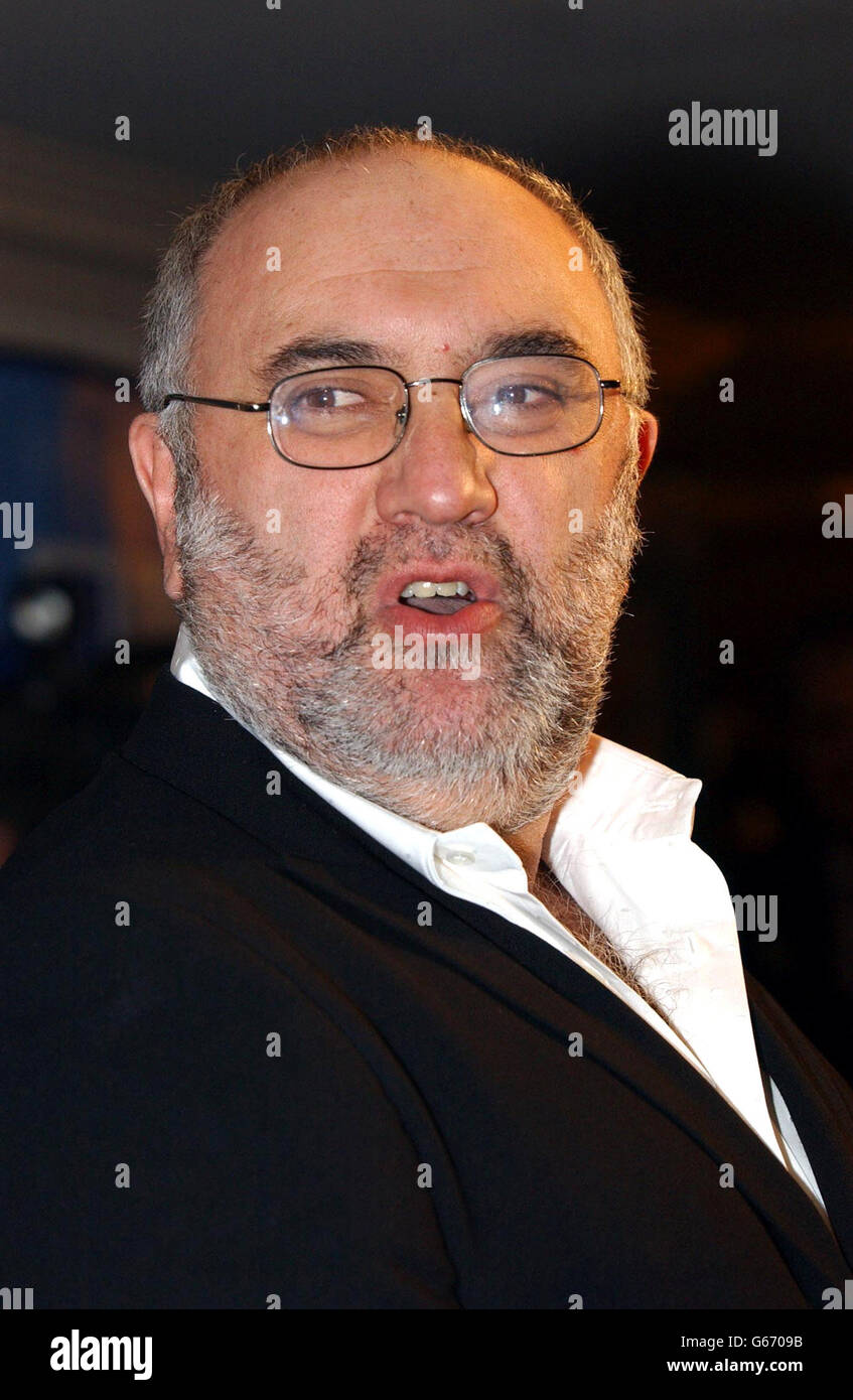 Alexei Sayle arriva ai British Book Awards presso le Meridien Grosvenor House a Park Lane, Londra. La quattordicesima cerimonia annuale di premi letterari di alto profilo riconosce i bestseller piuttosto che i favoriti dei critici. Foto Stock