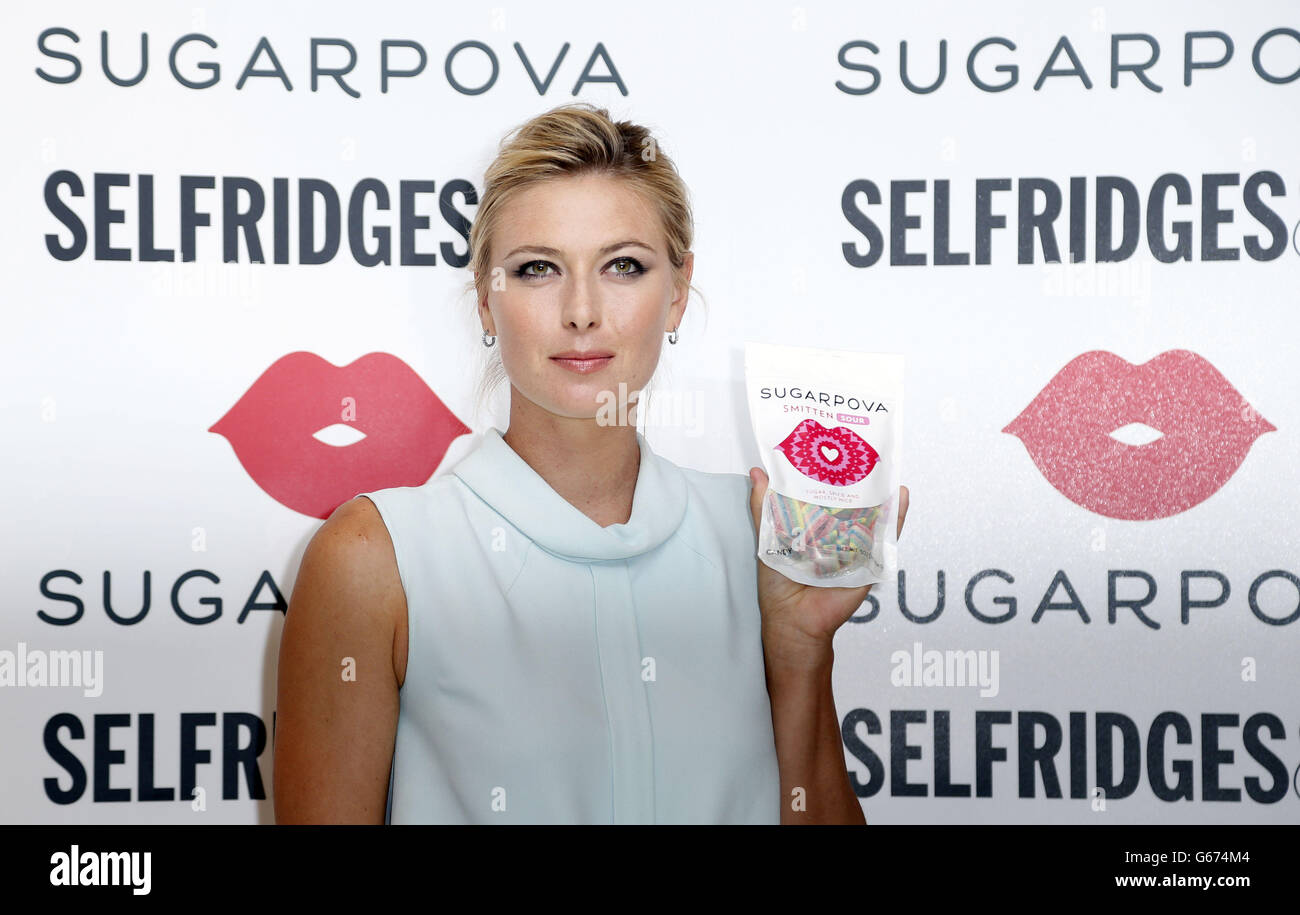 Maria Sharapova partecipa al lancio della sua nuova linea dolciaria "Sugarpova" a Selfridge's, Oxford Street, Londra. Foto Stock