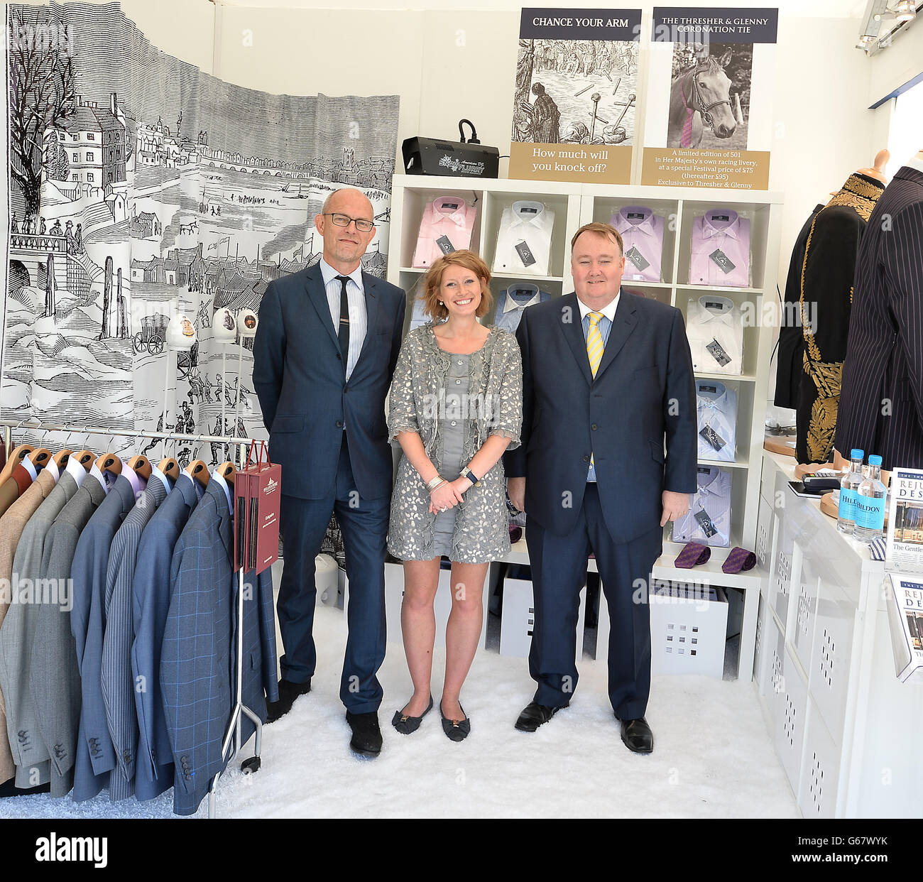 The Thresher & Glenny Ltd Stall. Le bancarelle di Buckingham Palace offrono il meglio di cibo e bevande, design e tecnologia, case e giardini e stili inglesi, attività e passatempi durante il festival dell'incoronazione Foto Stock