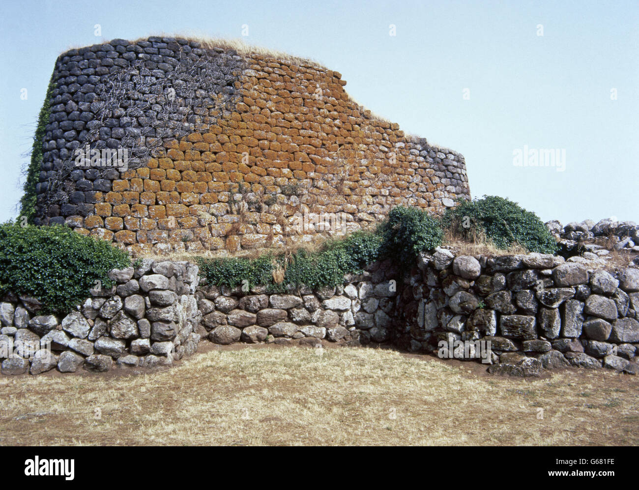 La civiltà nuragica. Età del Bronzo (XVIII secolo BC-2ND C. AD). Nurarghe (torre-fortezze) di Abbasanta. Sardegna. L'Italia. Foto Stock