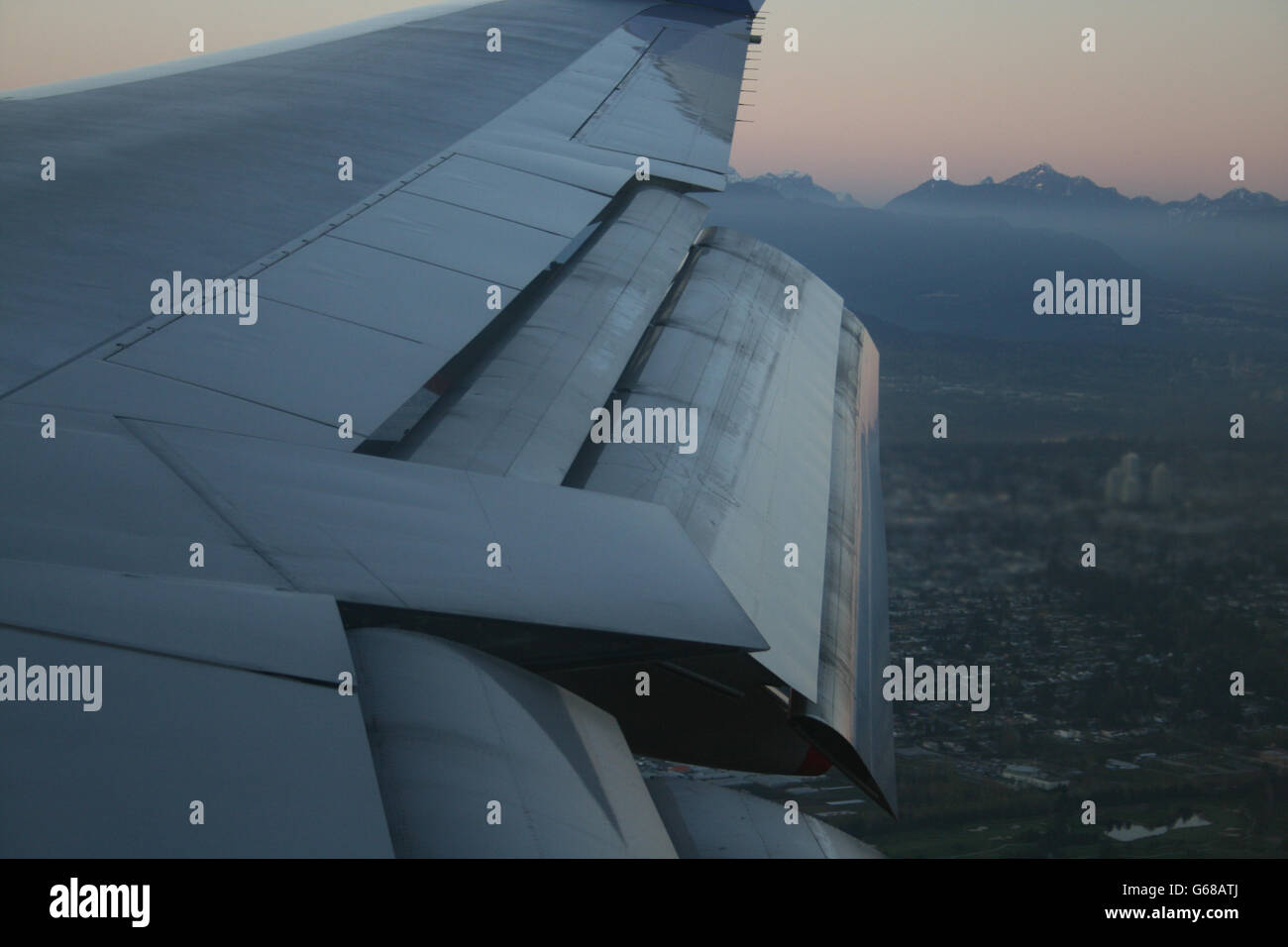 Vista ravvicinata dei lembi di un Boeing 747-400 gestito da China Airlines, che atterra a Vancouver Foto Stock