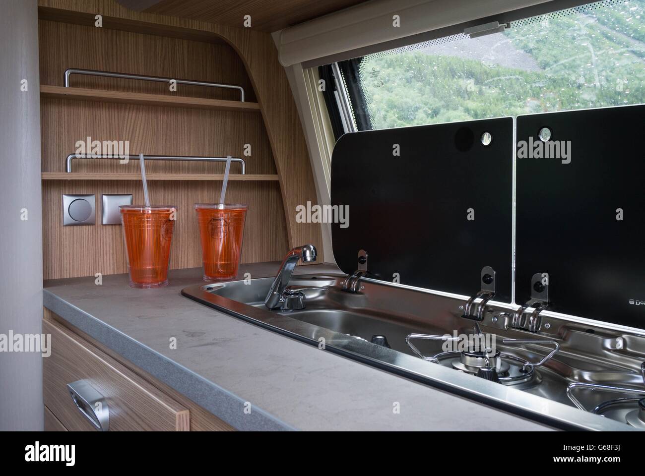 Cucina Van in Betulla 15mm per Camper VW T5/T6 & Frigorifero