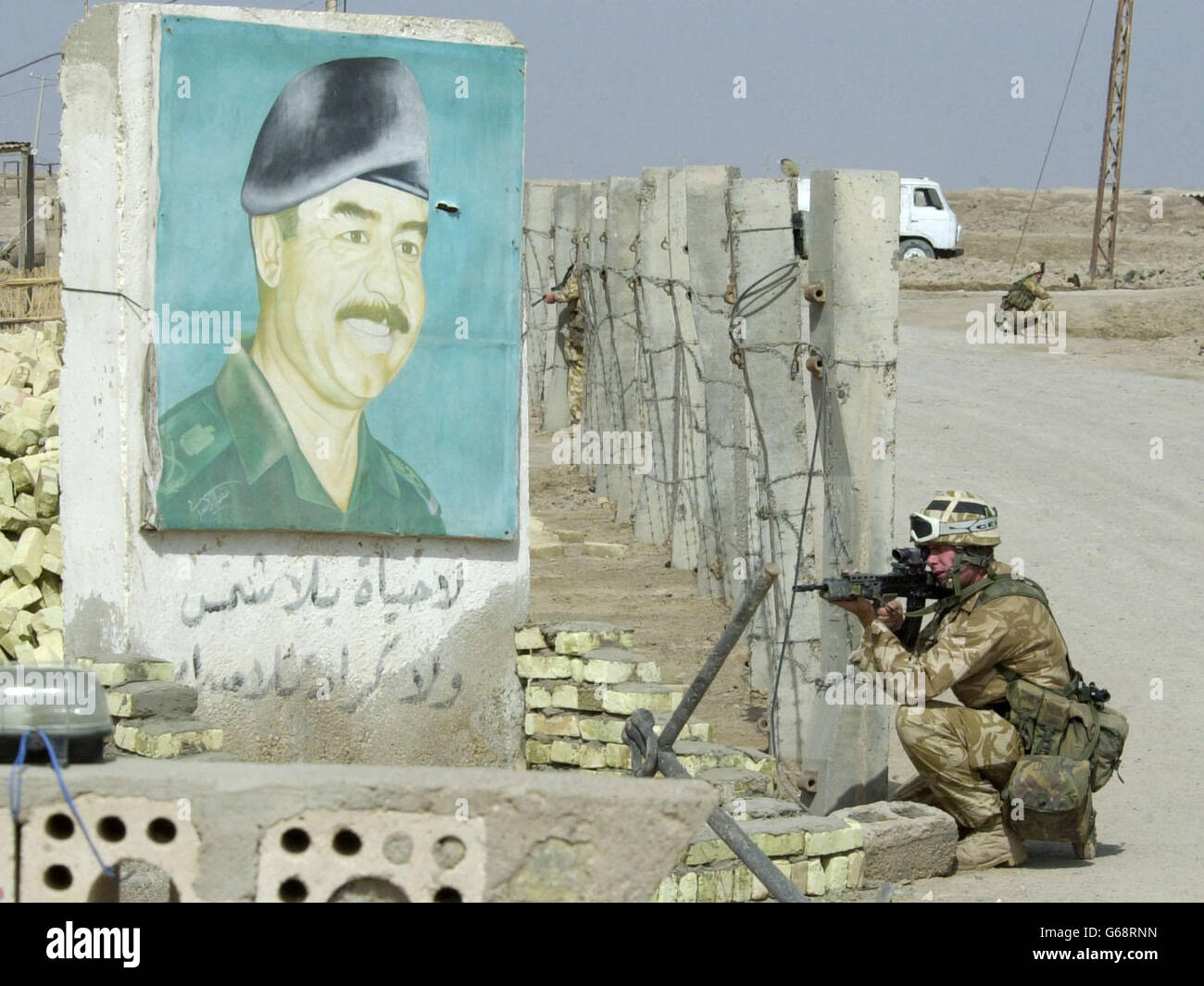 Dopo la loro riuscita azione nei primi giorni della guerra in Iraq nella penisola di al FAW, 42 ComandoRoyal Marines sono arrivati ieri nella vitale città portuale irachena di Umm Quasar per prendere il posto dei Marines statunitensi. Foto PA/mariti di Dave/Royal Navy/mod Pool Foto Stock