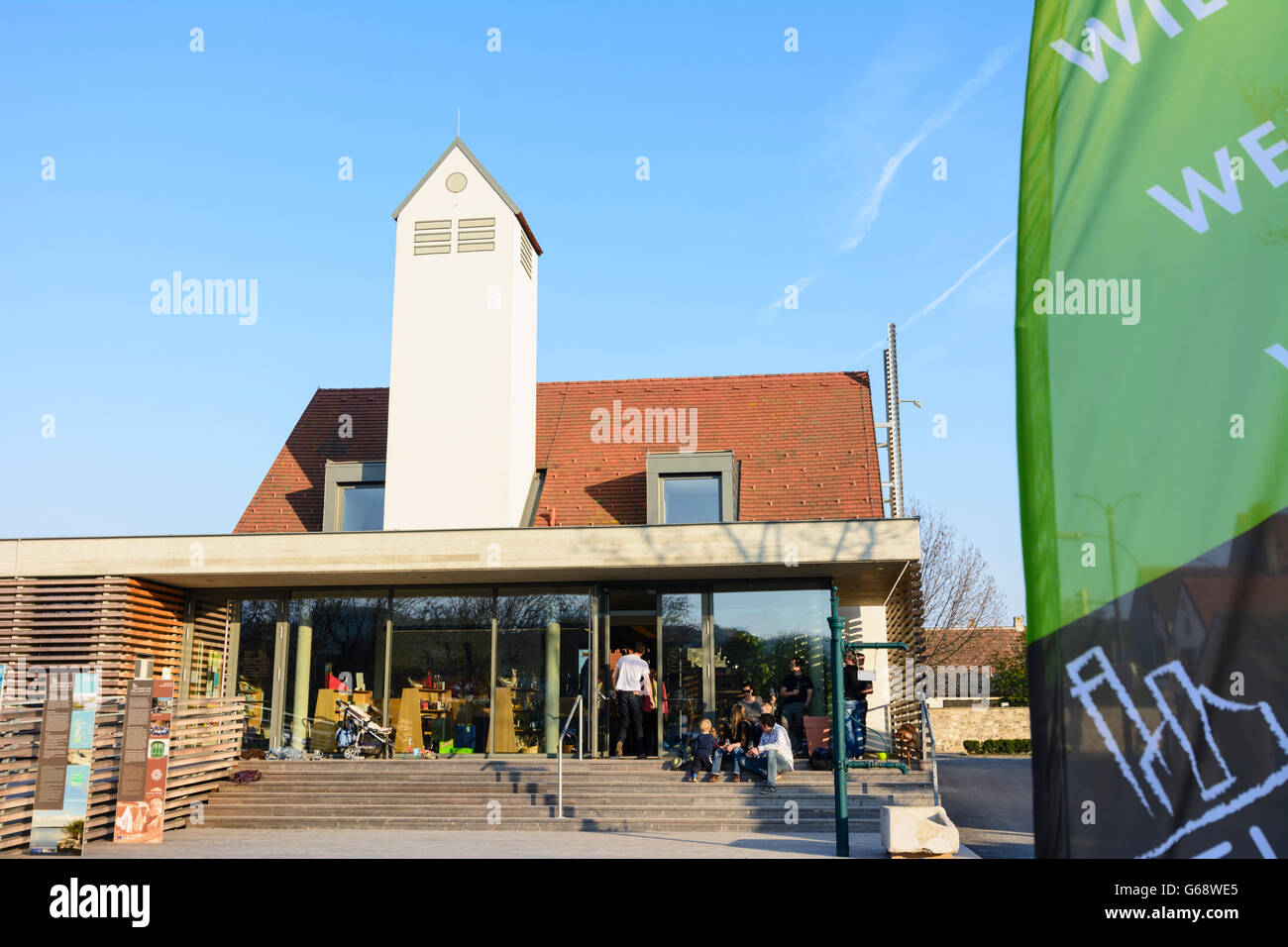 Casa a Kellerplatz: informazioni turistiche e le vendite del vino, Purbach am Neusiedler See, Austria, Burgenland, Neusiedler See Foto Stock