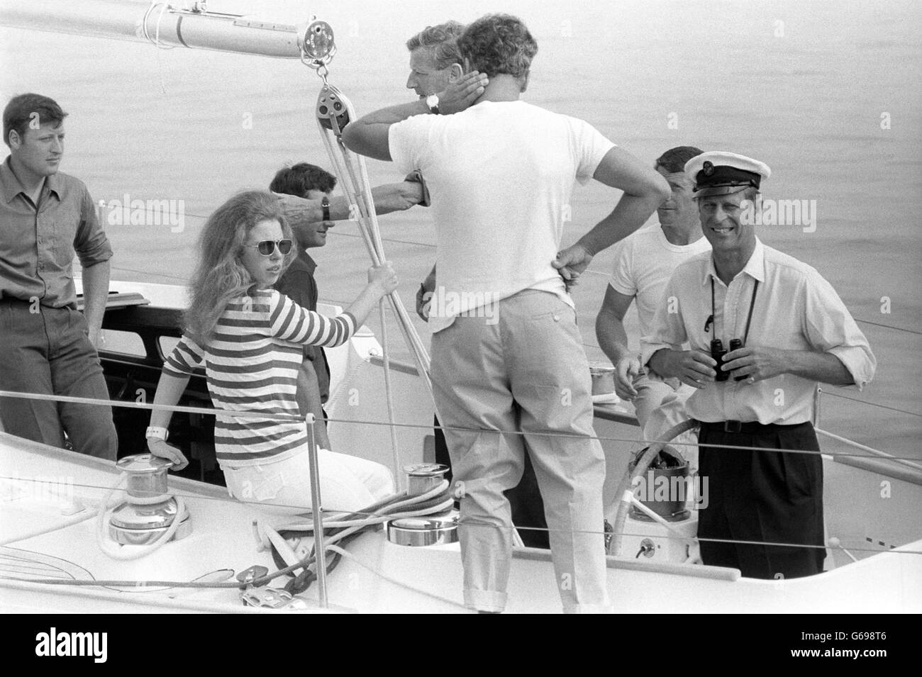 Il principe Filippo, il duca di Edimburgo, e la principessa Anne a bordo dello yacht Yeoman XVI durante la settimana dei Cowes. Foto Stock