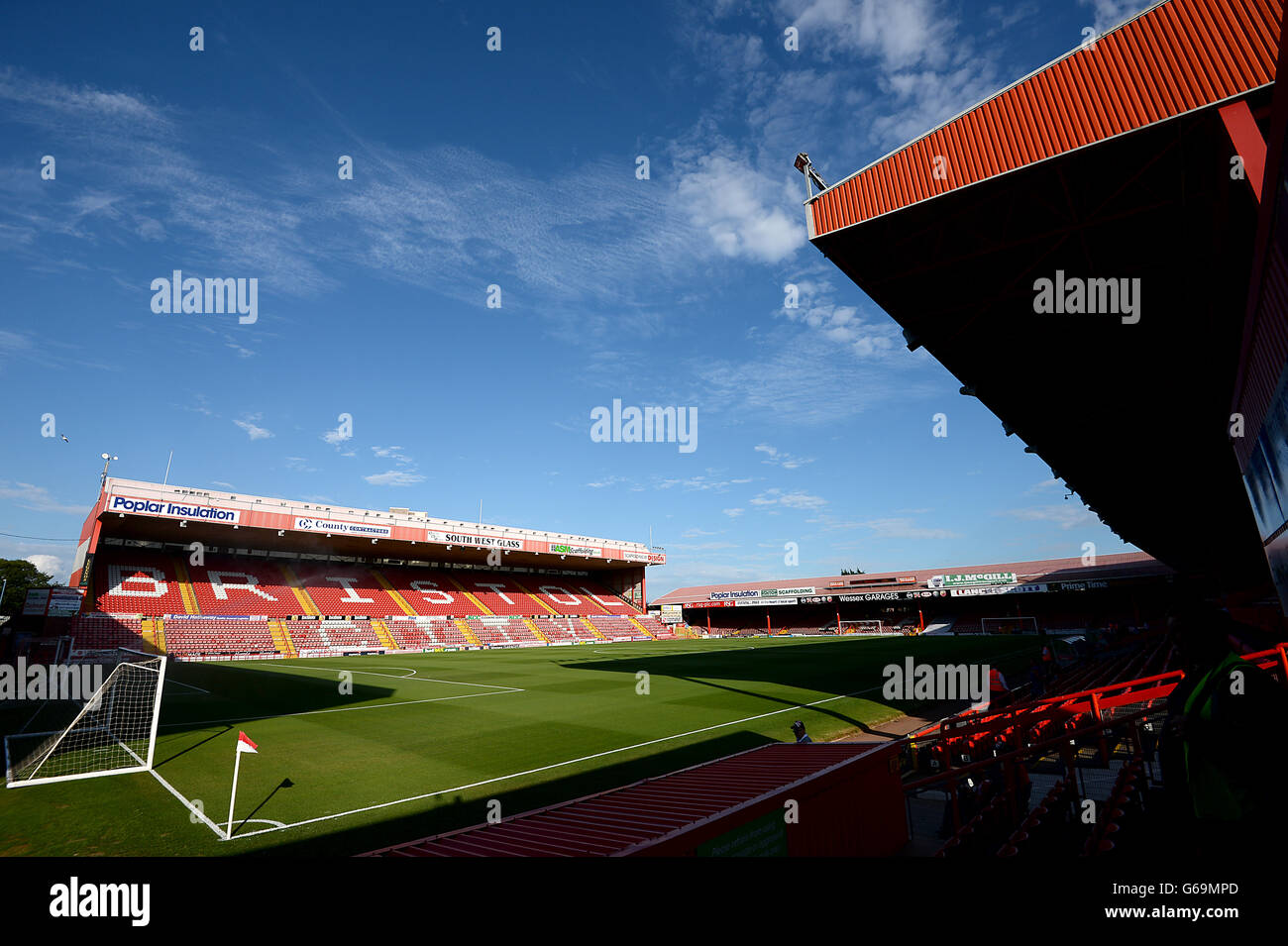 Calcio - Pre-Season Friendly - Bristol City v Lettura - Ashton Gate Foto Stock