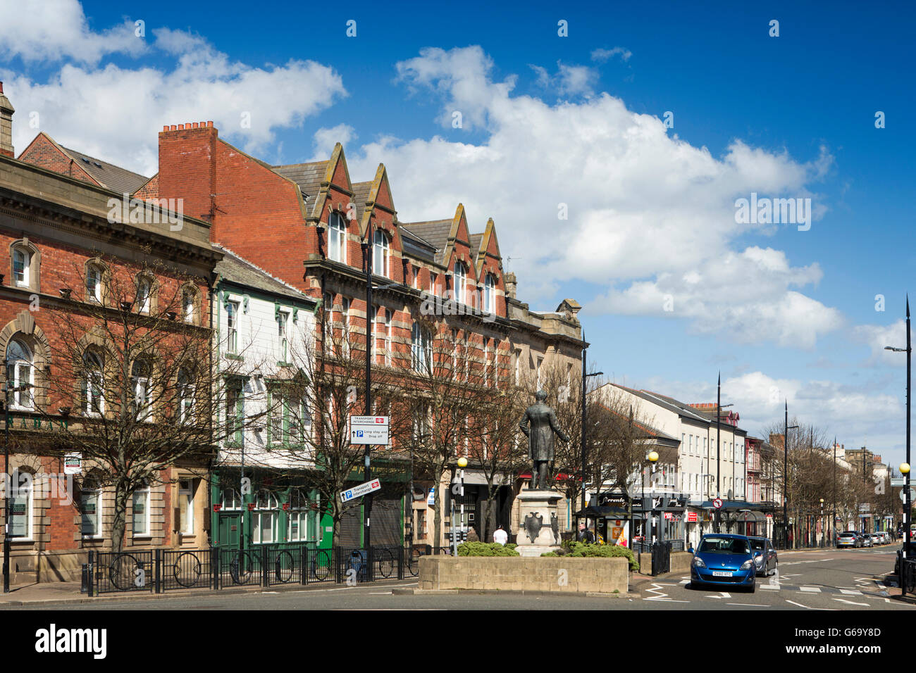 Regno Unito, County Durham, Hartlepool, Church Street Foto Stock