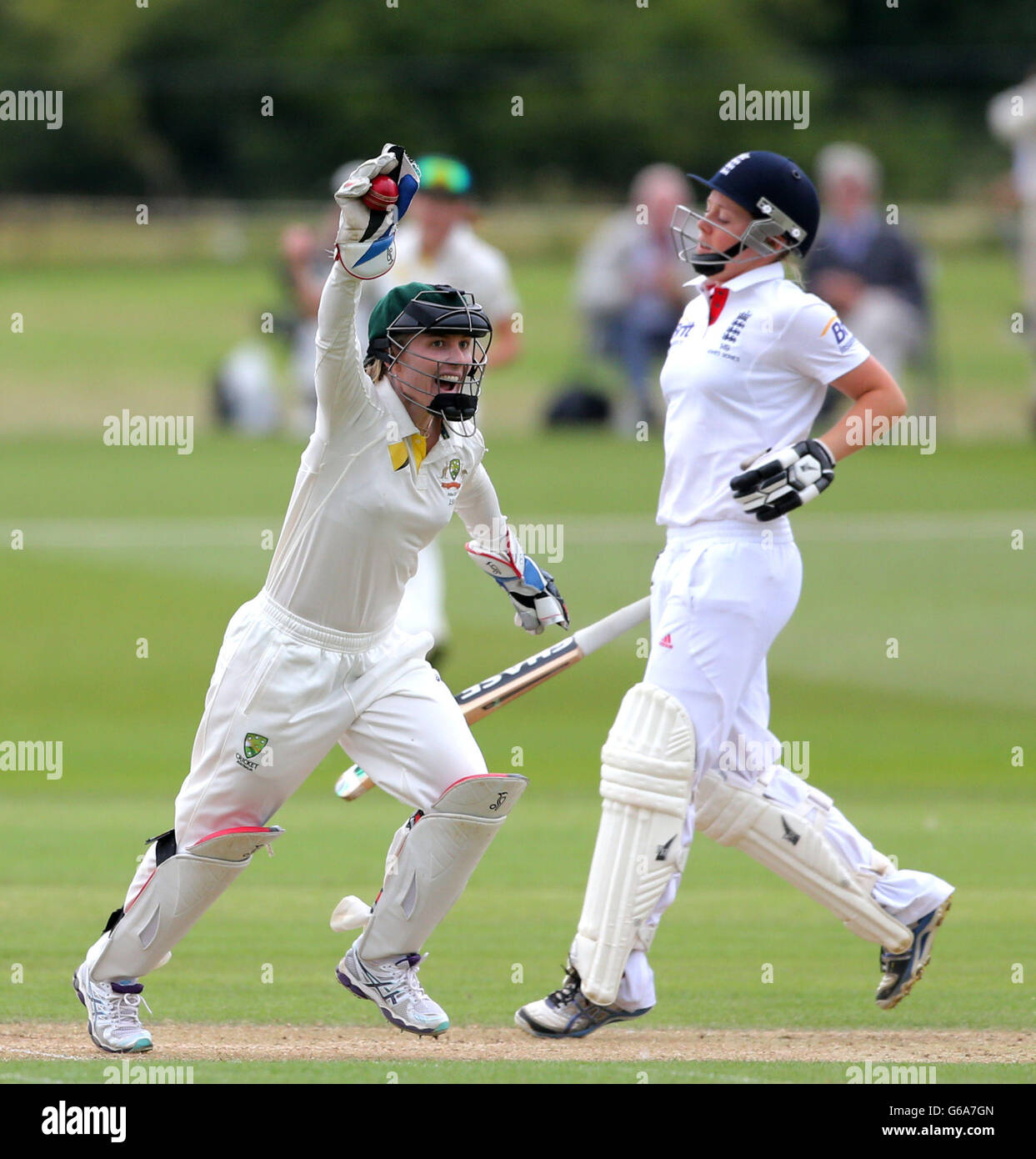 Cricket - Primo Womens Ceneri Test Match - Inghilterra donne v Australia Donna - Giorno 3 - Wormsley Cricket Ground Foto Stock