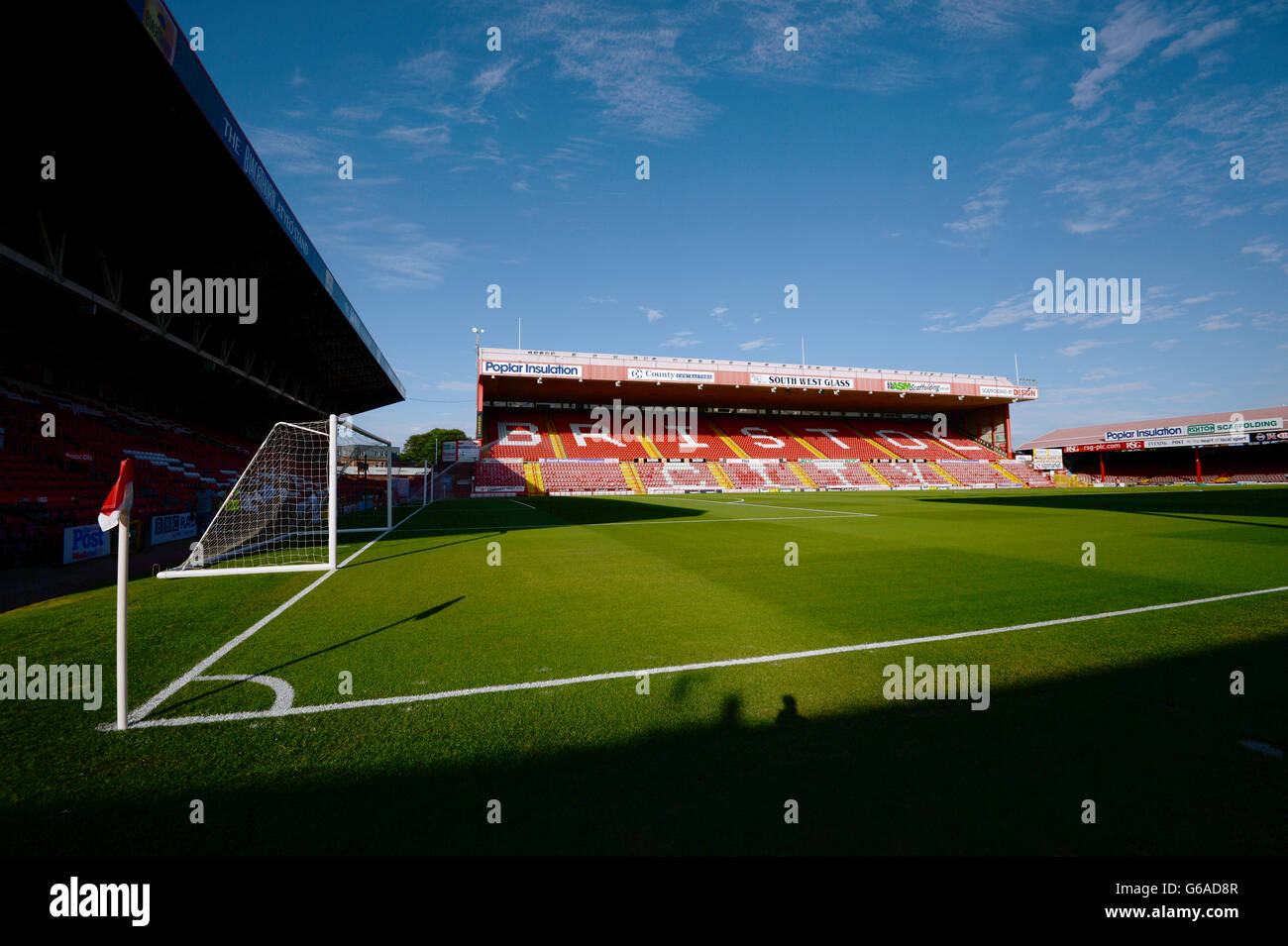 Calcio - Pre-Season Friendly - Bristol City v Lettura - Ashton Gate Foto Stock