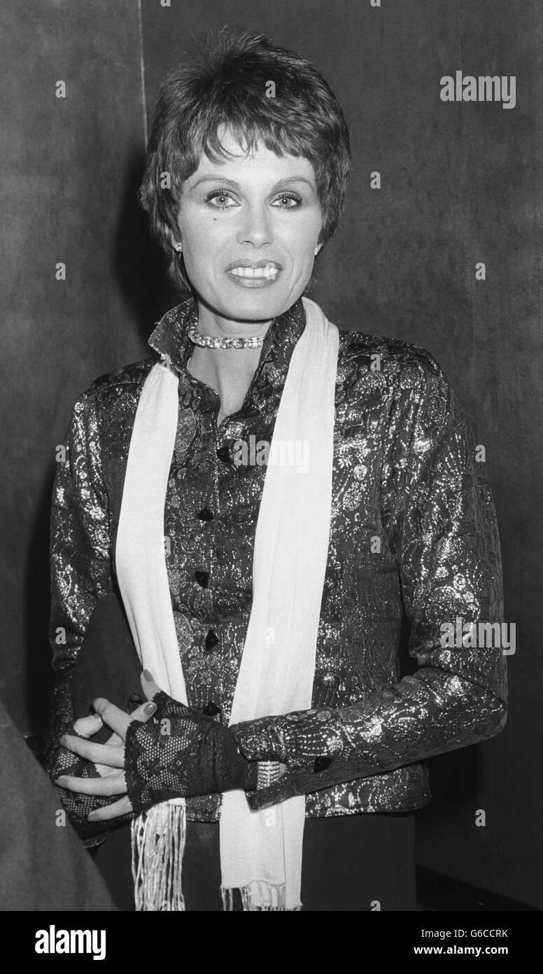 Intrattenimento - premiere del film - Joanna Lumley - Odeon Leicester Square - Londra Foto Stock