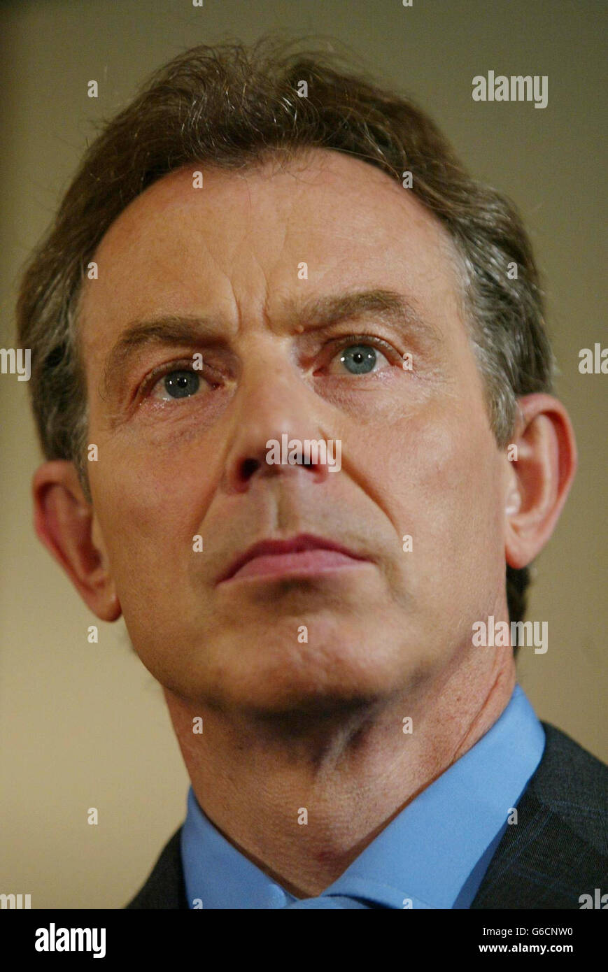 Il primo ministro britannico Tony Blair durante il suo briefing mensile ai giornalisti presso 10 Downing Street a Londra. Foto Stock