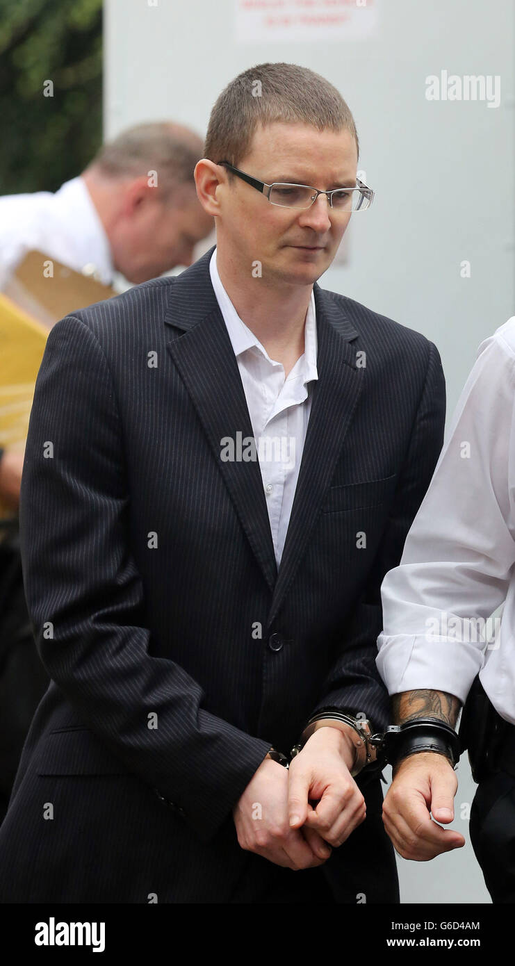 Il militare dell'esercito territoriale Harry Killick, 36 anni, arriva alla Lewes Crown Court nel Sussex orientale, dove sta affrontando un termine di prigione per rubare un fucile e munizioni ha realmente assistito orrori in Afghanistan. Foto Stock