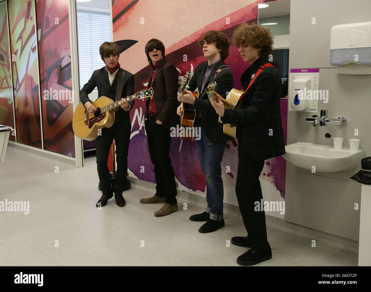 Teenage Cancer Trust Daltrey visita Foto Stock