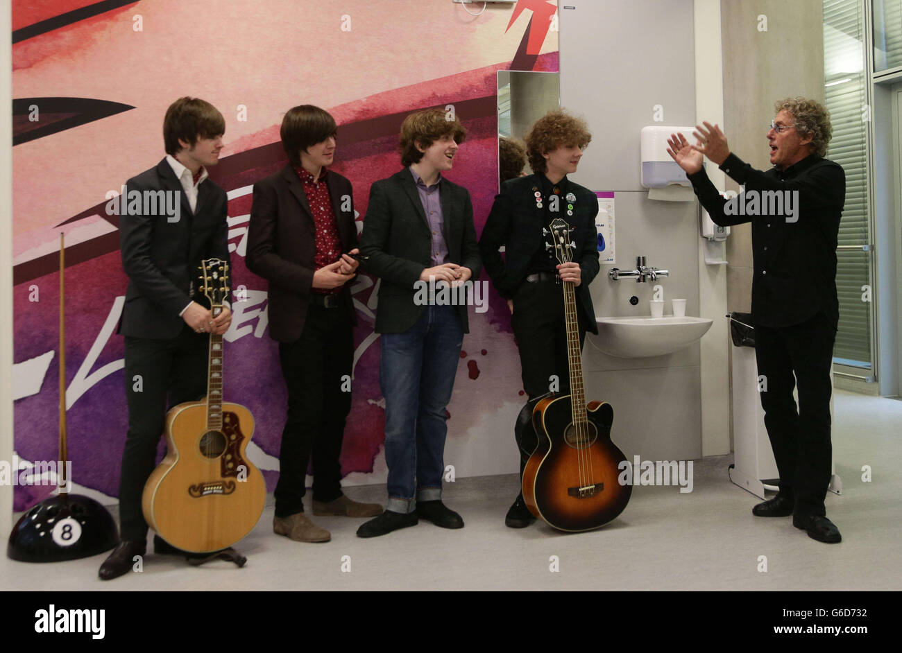 Teenage Cancer Trust Daltrey visita Foto Stock