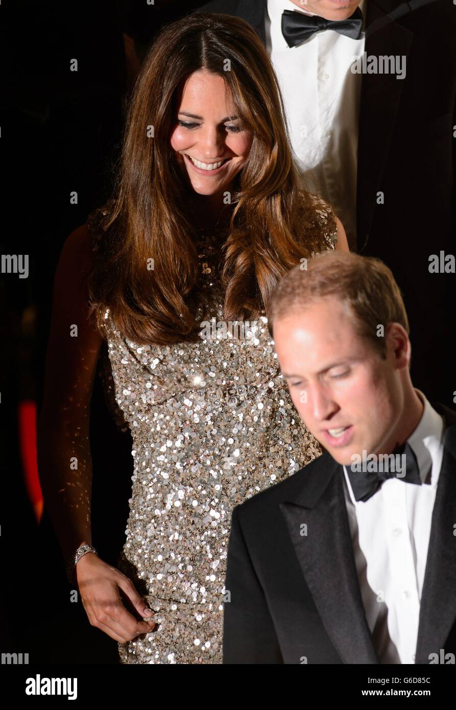 Il Duca e la Duchessa di Cambridge partiranno dopo aver partecipato ai Tusk Conservation Awards inaugurali alla Royal Society di Londra. Foto Stock
