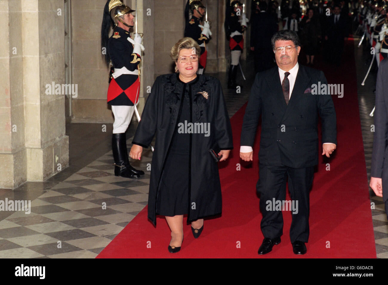 Politiche - Vertice sulla sicurezza : consente di arrivare al Palazzo di Versailles durante la conferenza (Parigi) Foto Stock