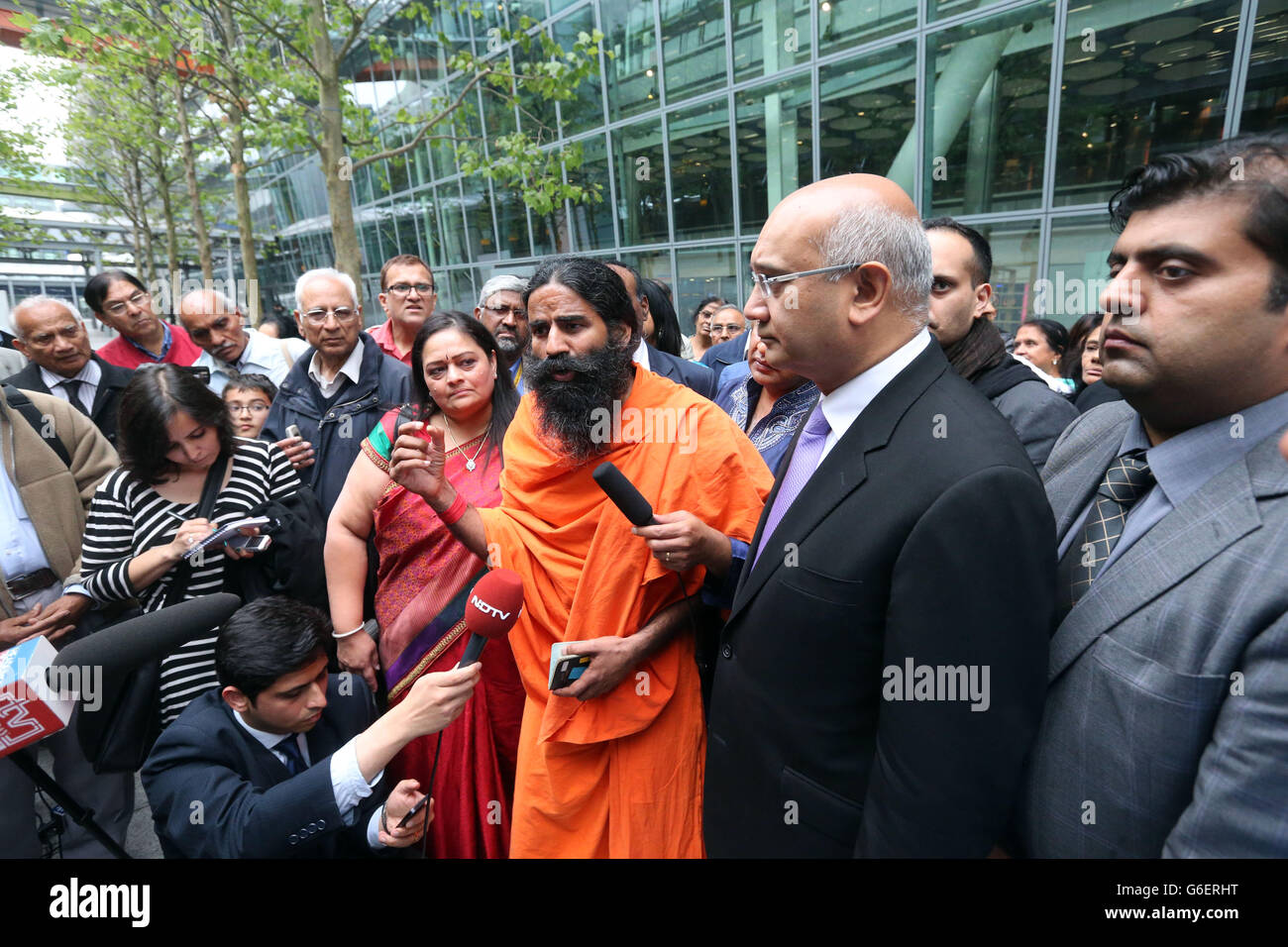 Swami Ramdevji guru yoga Foto Stock